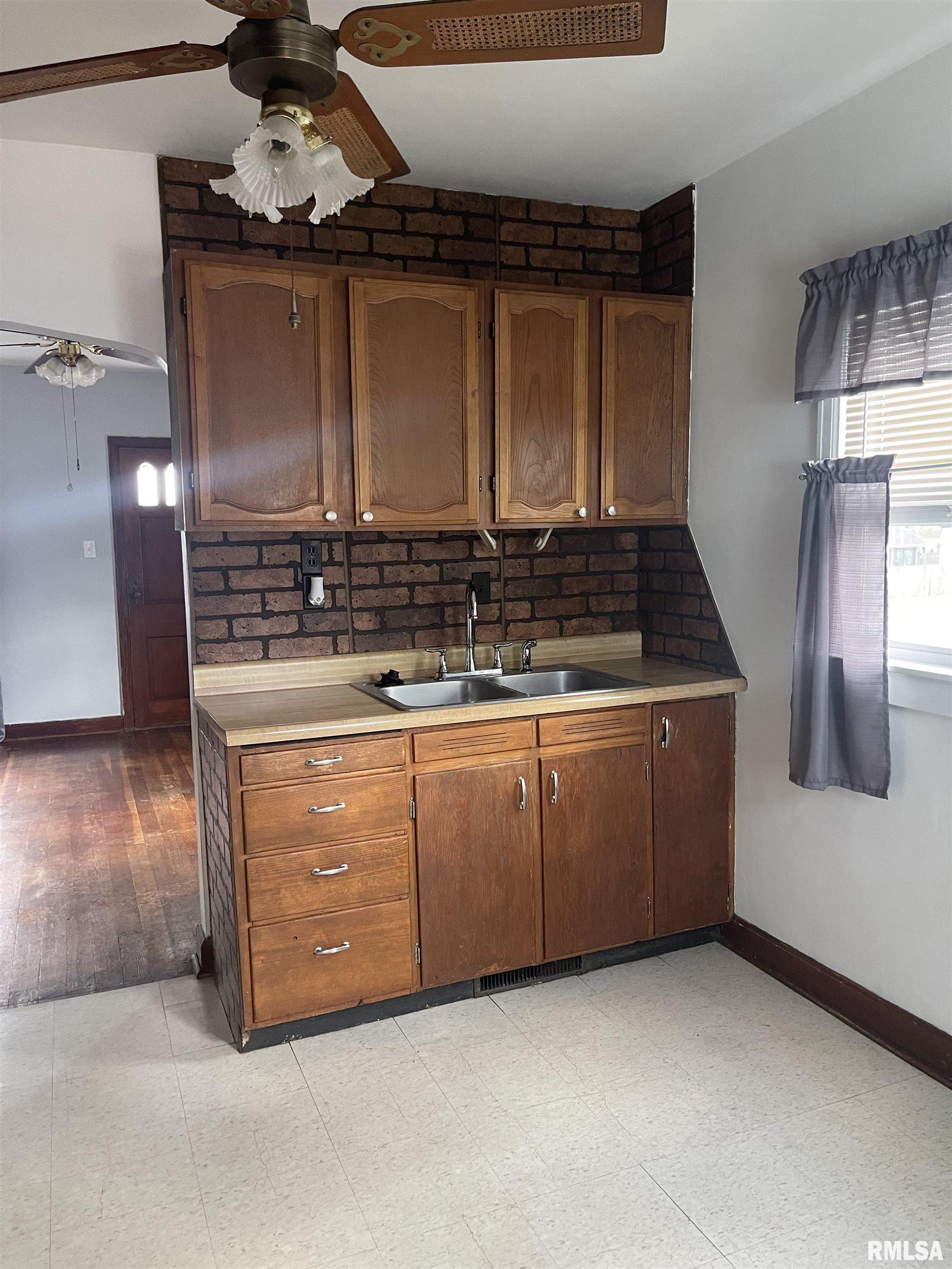 730 3rd Street Property Photo 11