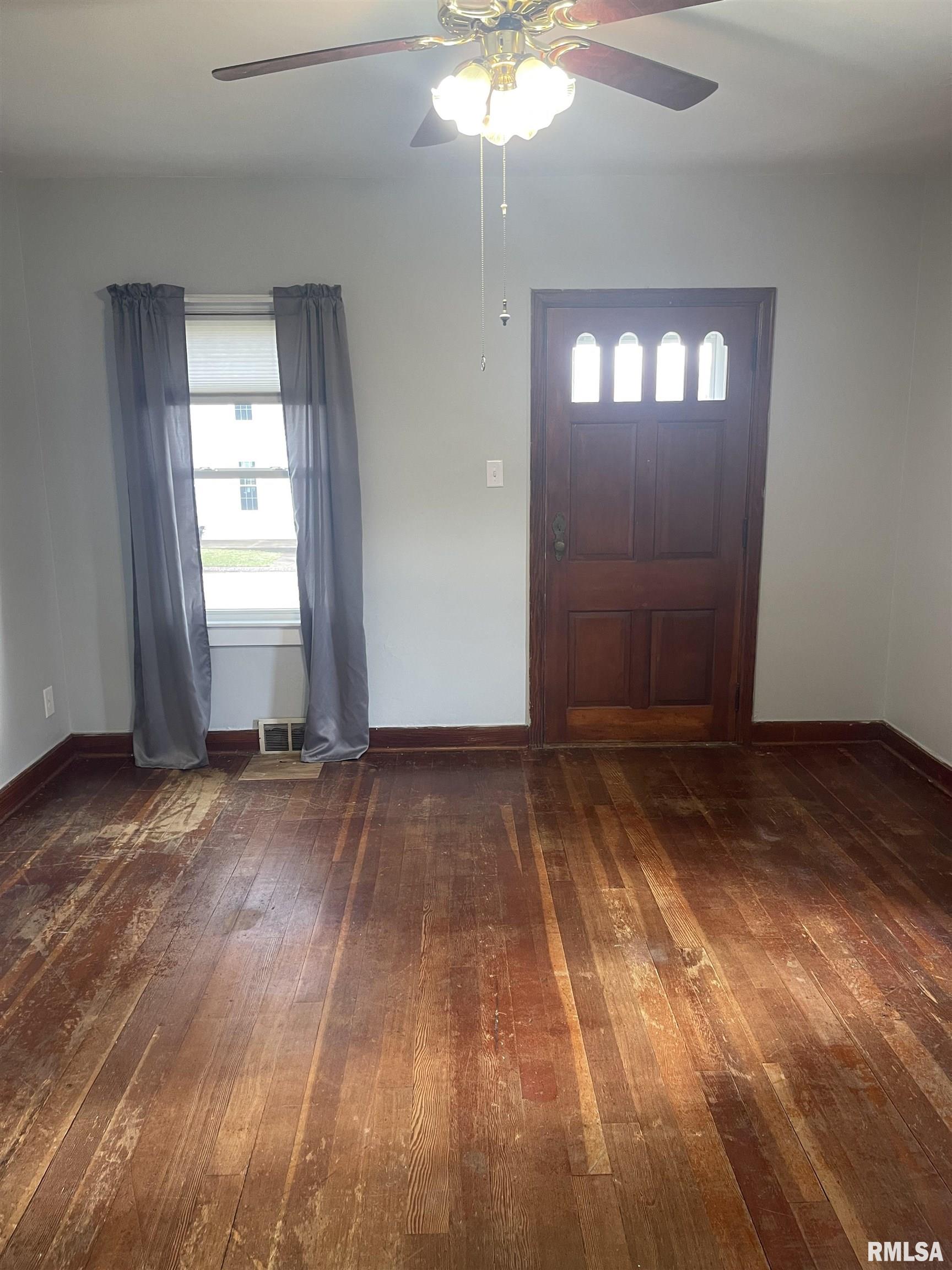 730 3rd Street Property Photo 14