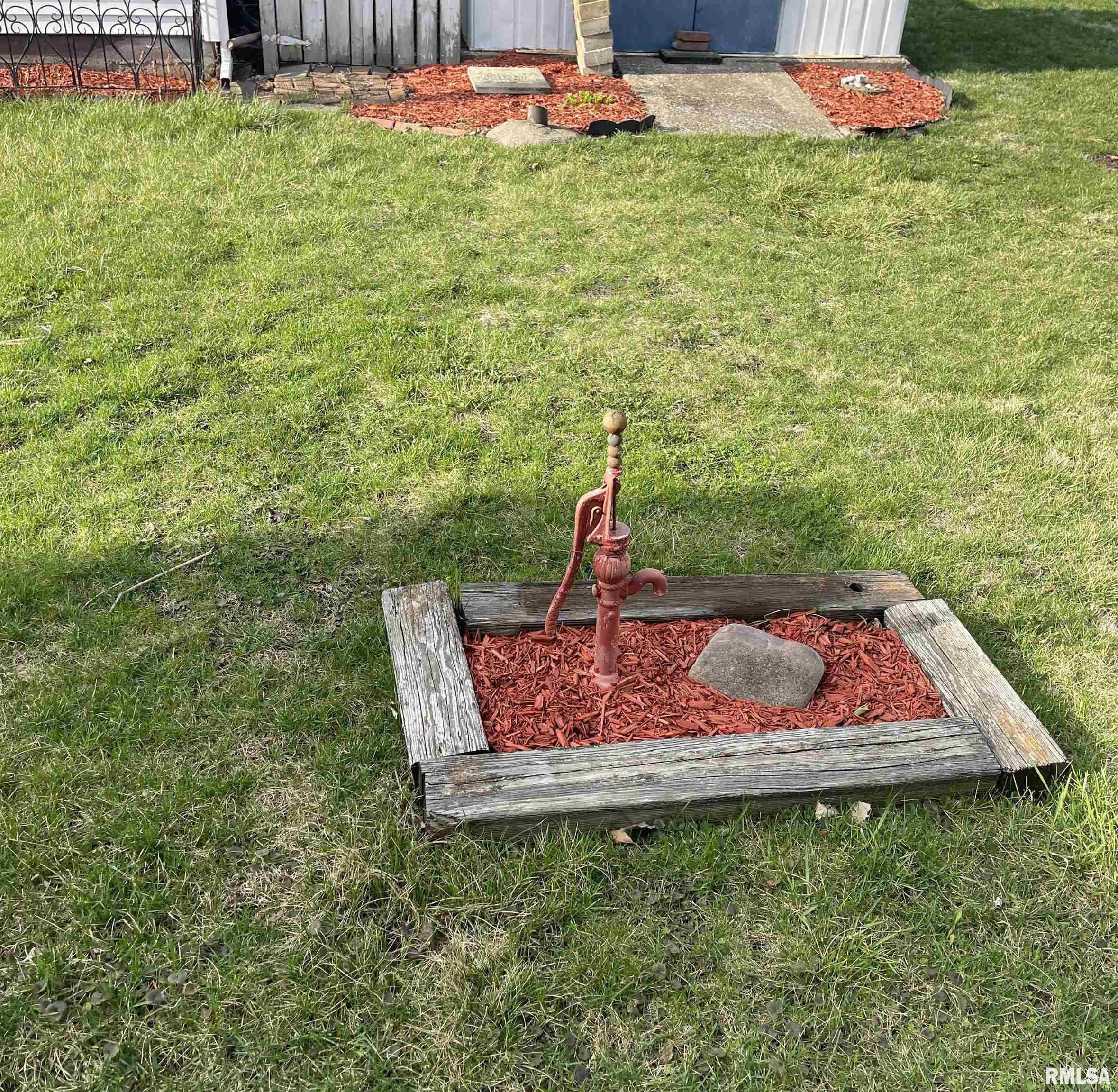730 3rd Street Property Photo 33