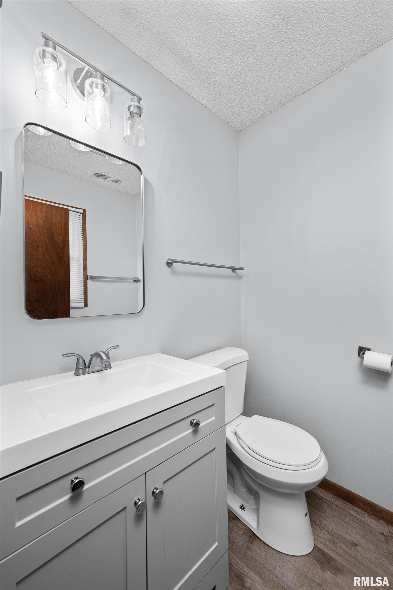 121 S 8th Street Property Photo 9