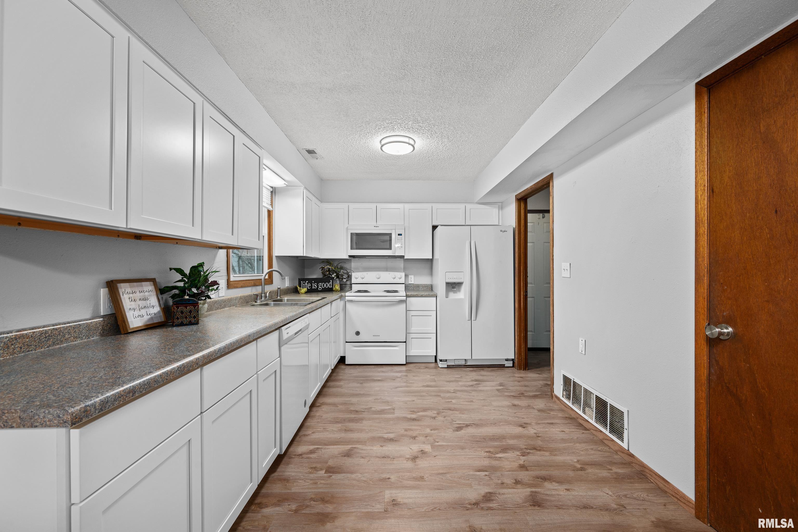 121 S 8th Street Property Photo 12