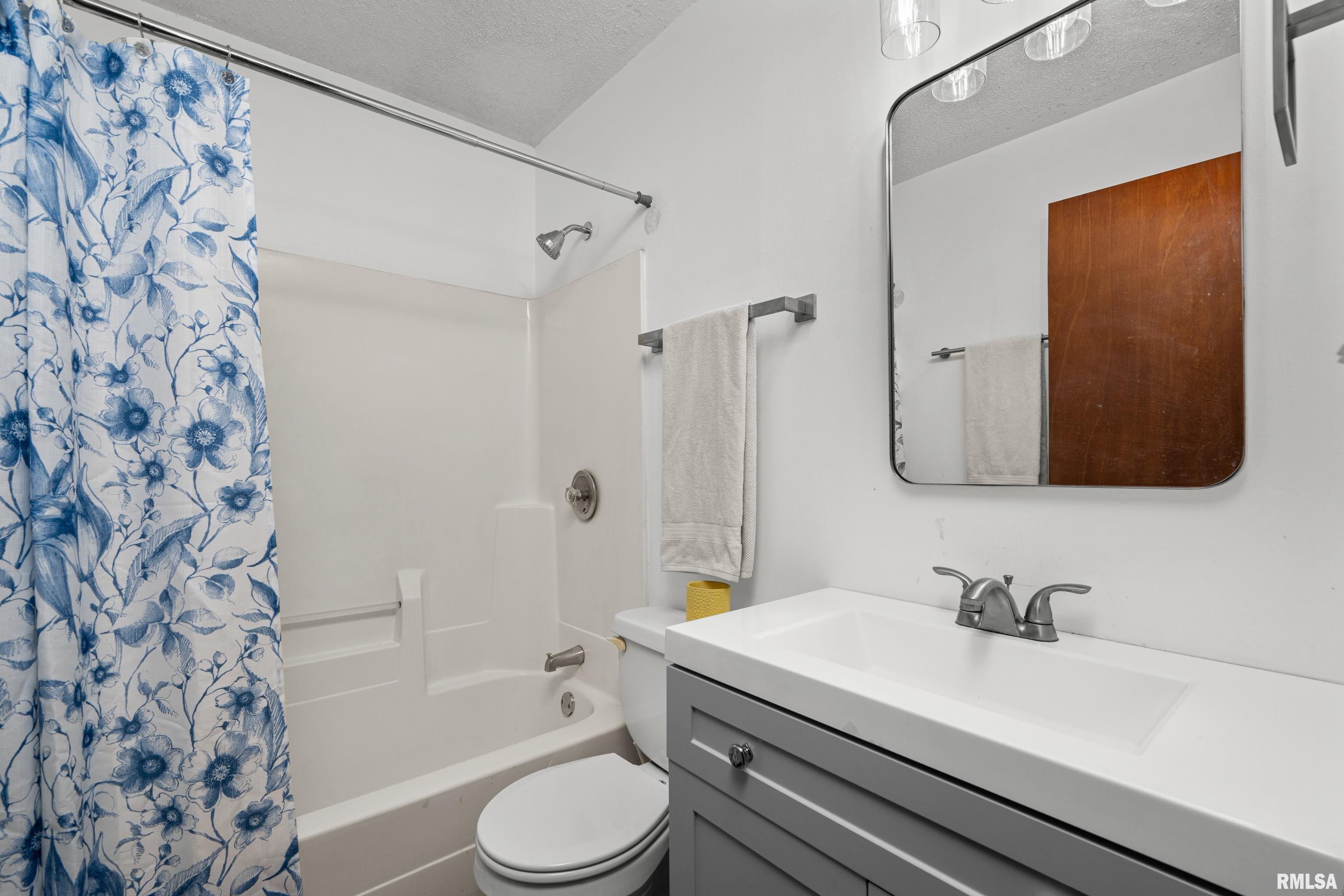 121 S 8th Street Property Photo 21