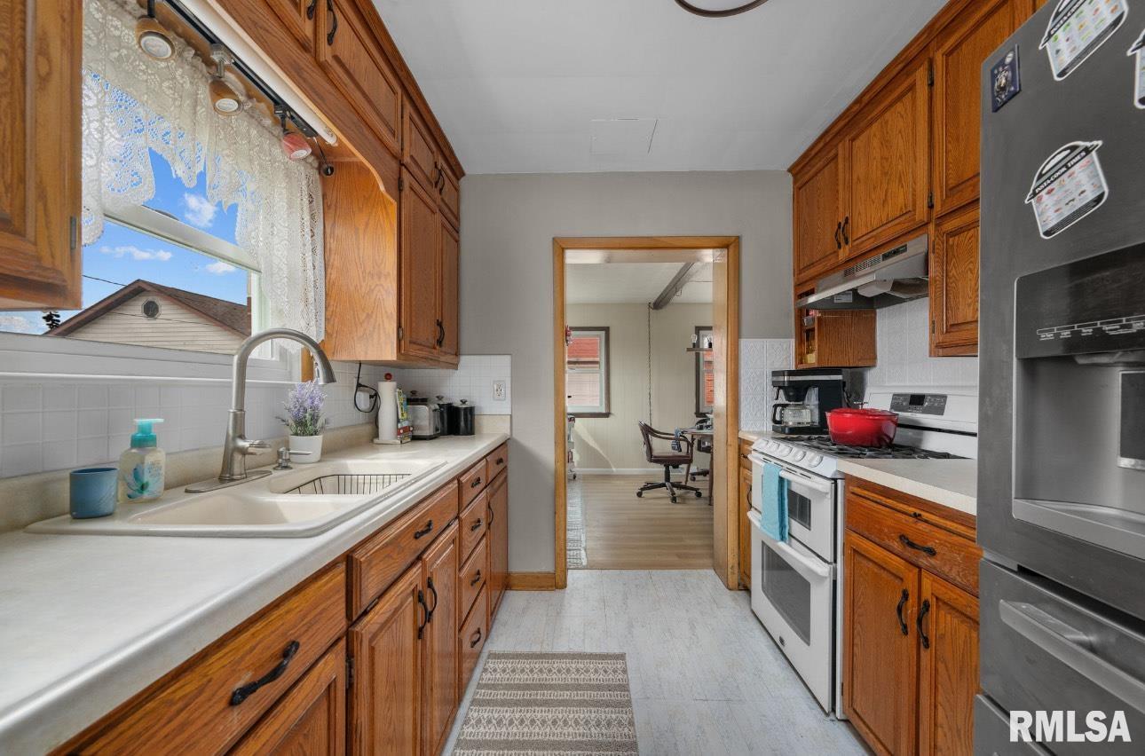 2804 38th Street Property Photo 8