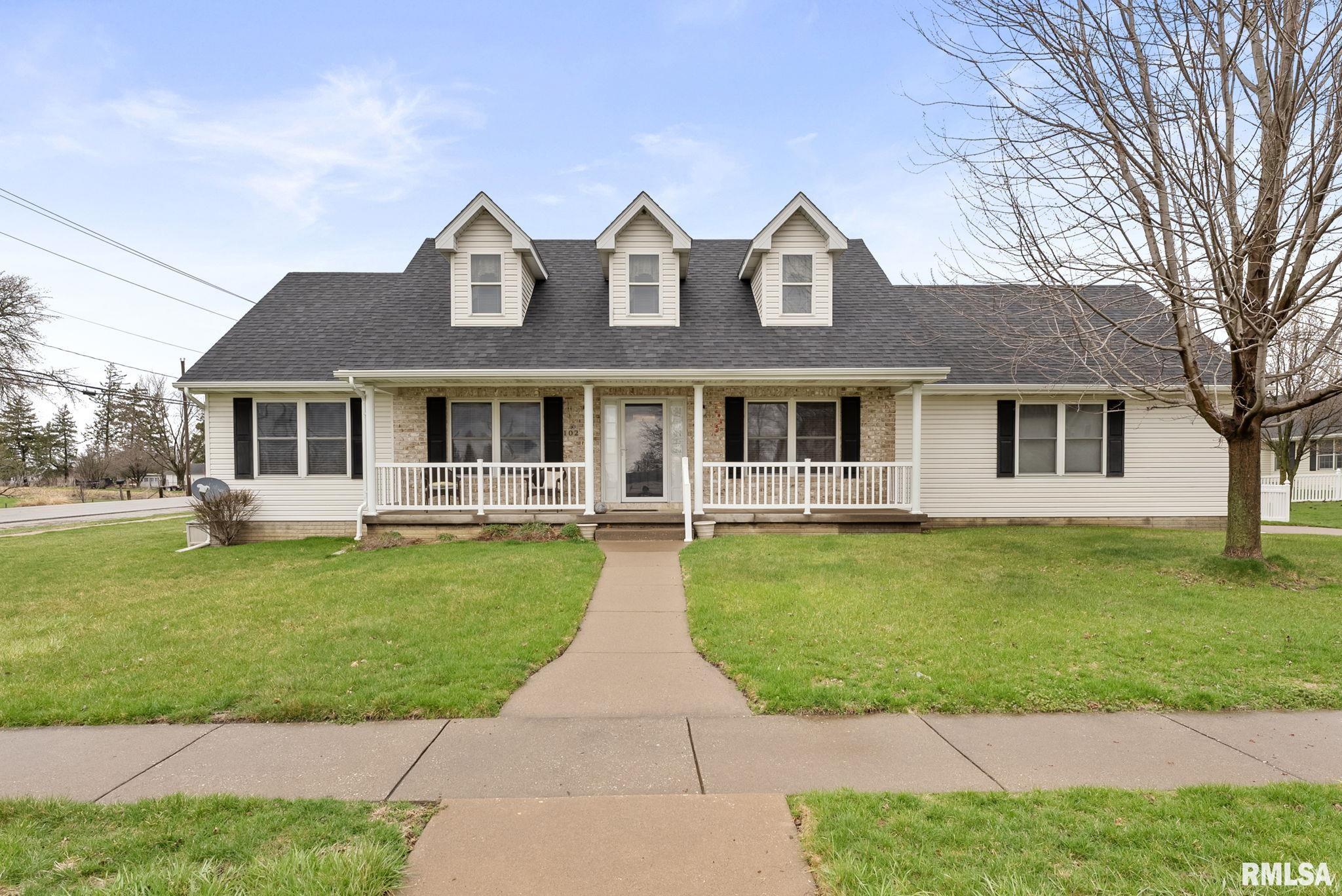 102 E Dolan Drive Property Photo 1
