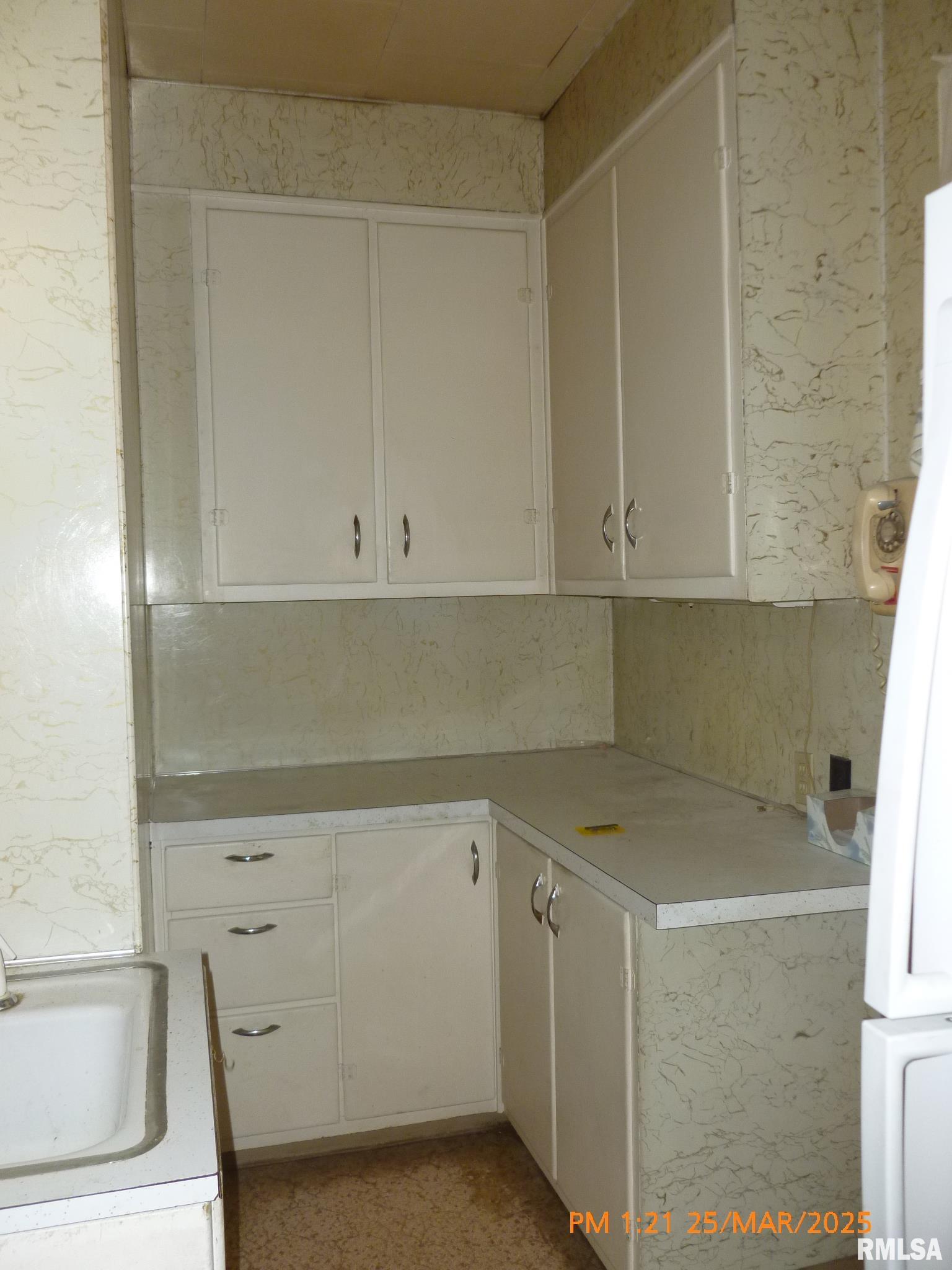 145 6th Avenue Property Photo 13
