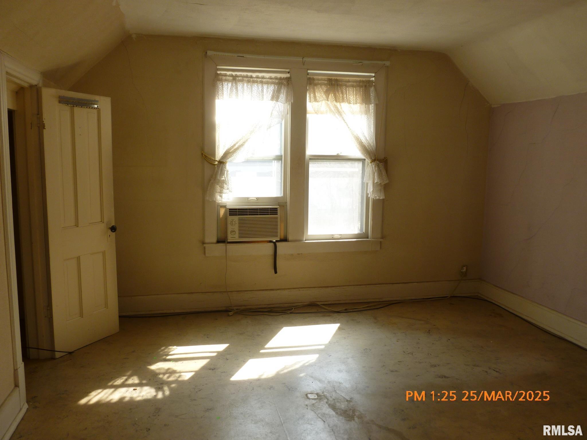 145 6th Avenue Property Photo 19