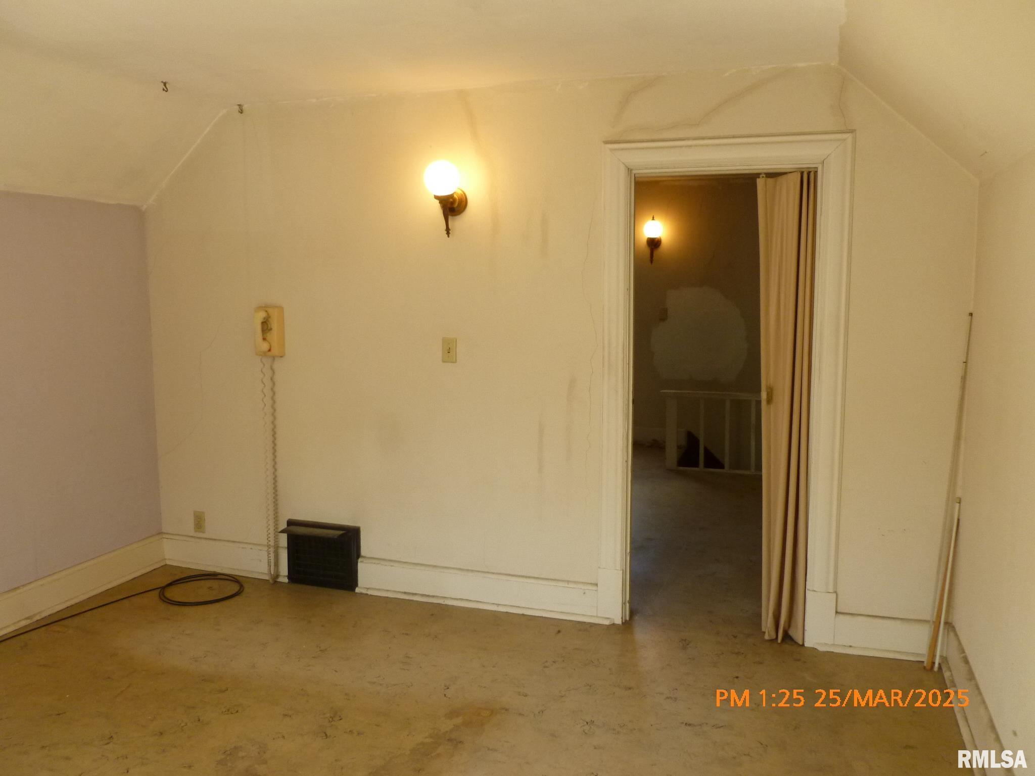 145 6th Avenue Property Photo 20