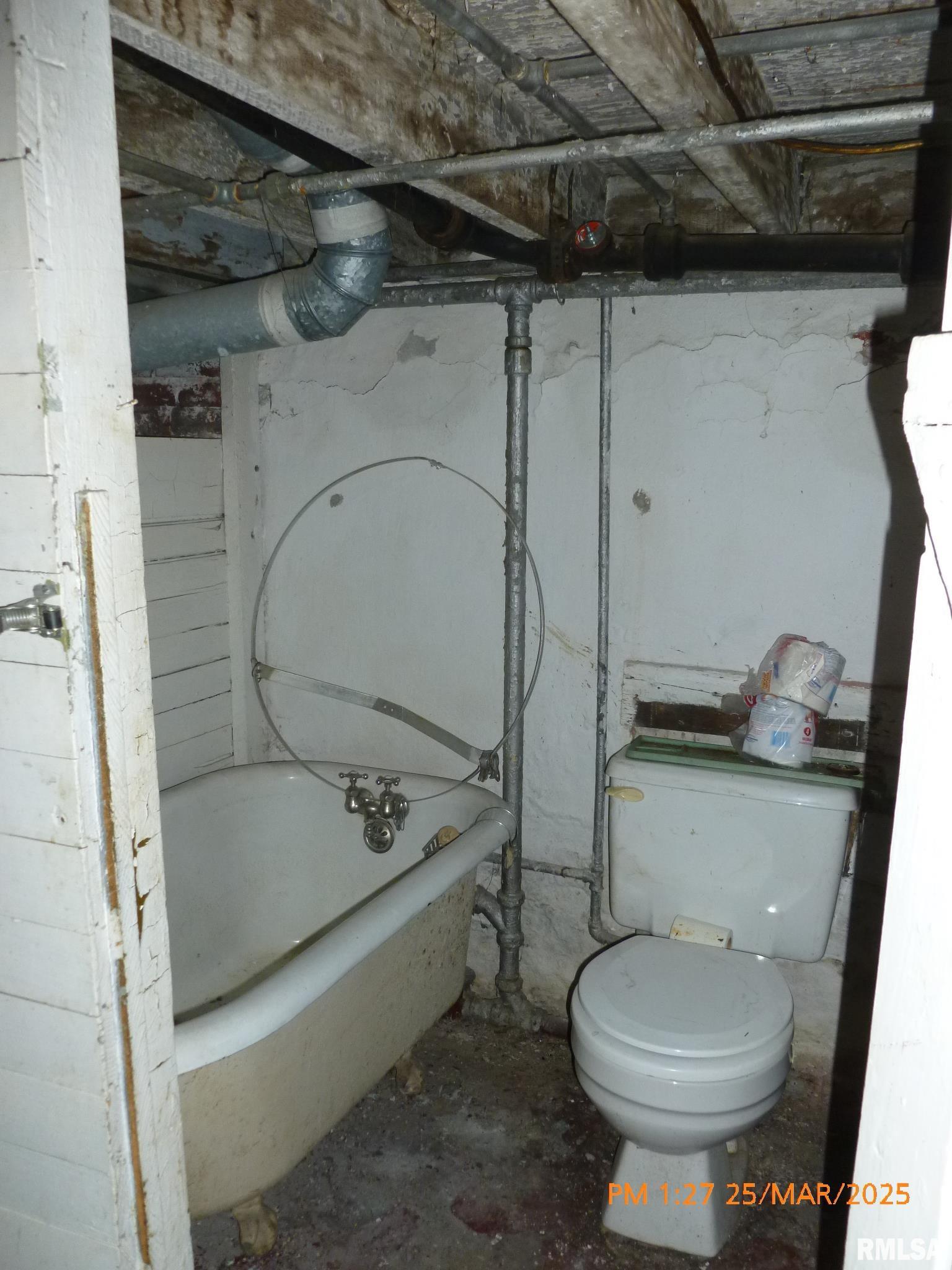 145 6th Avenue Property Photo 24
