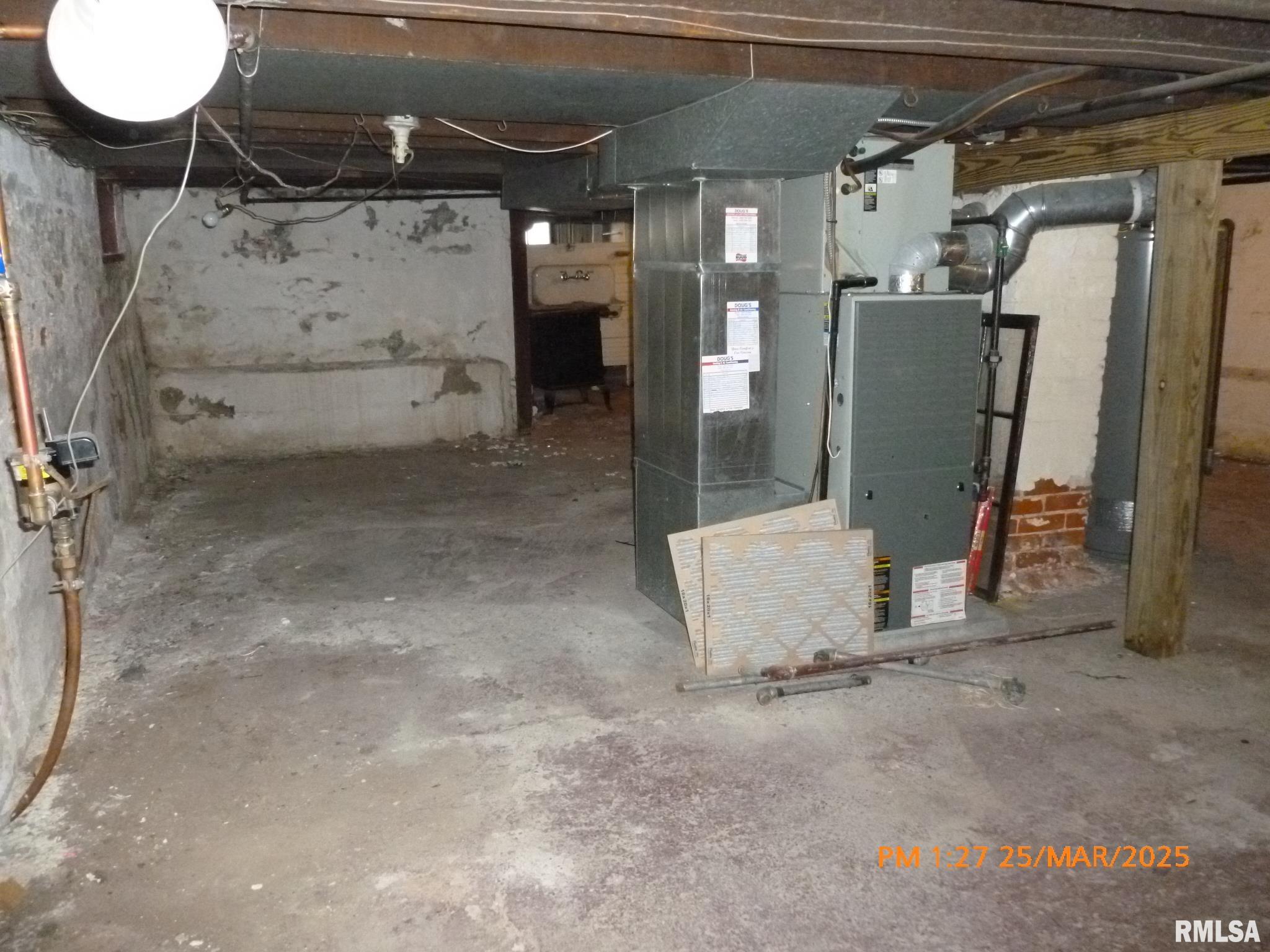 145 6th Avenue Property Photo 26
