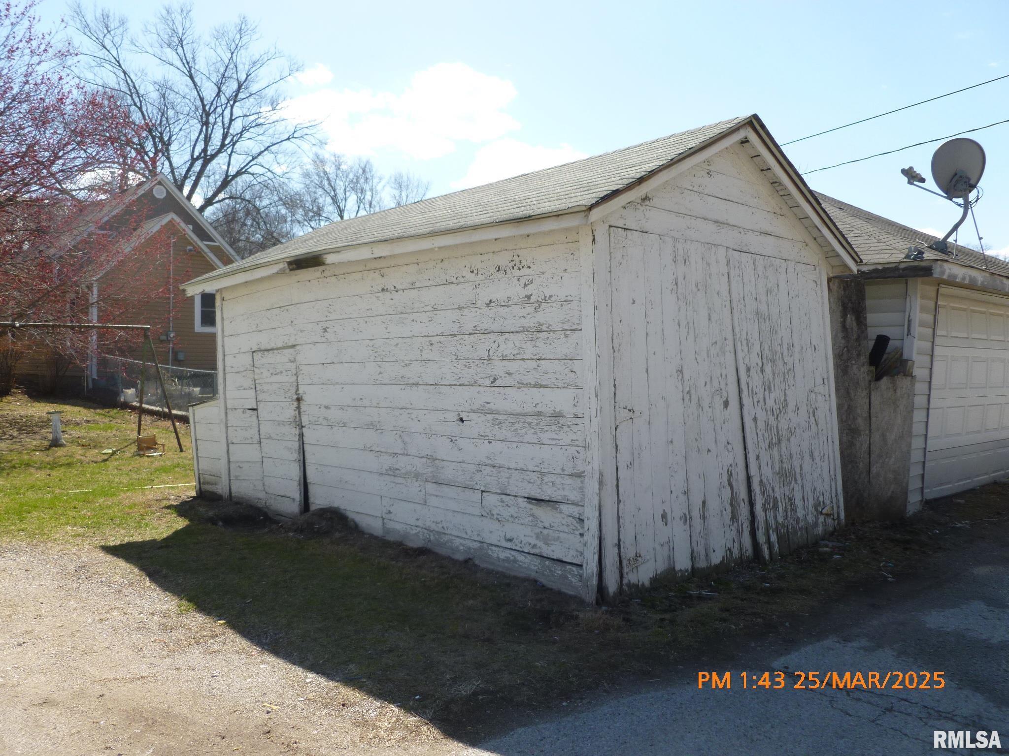 145 6th Avenue Property Photo 34