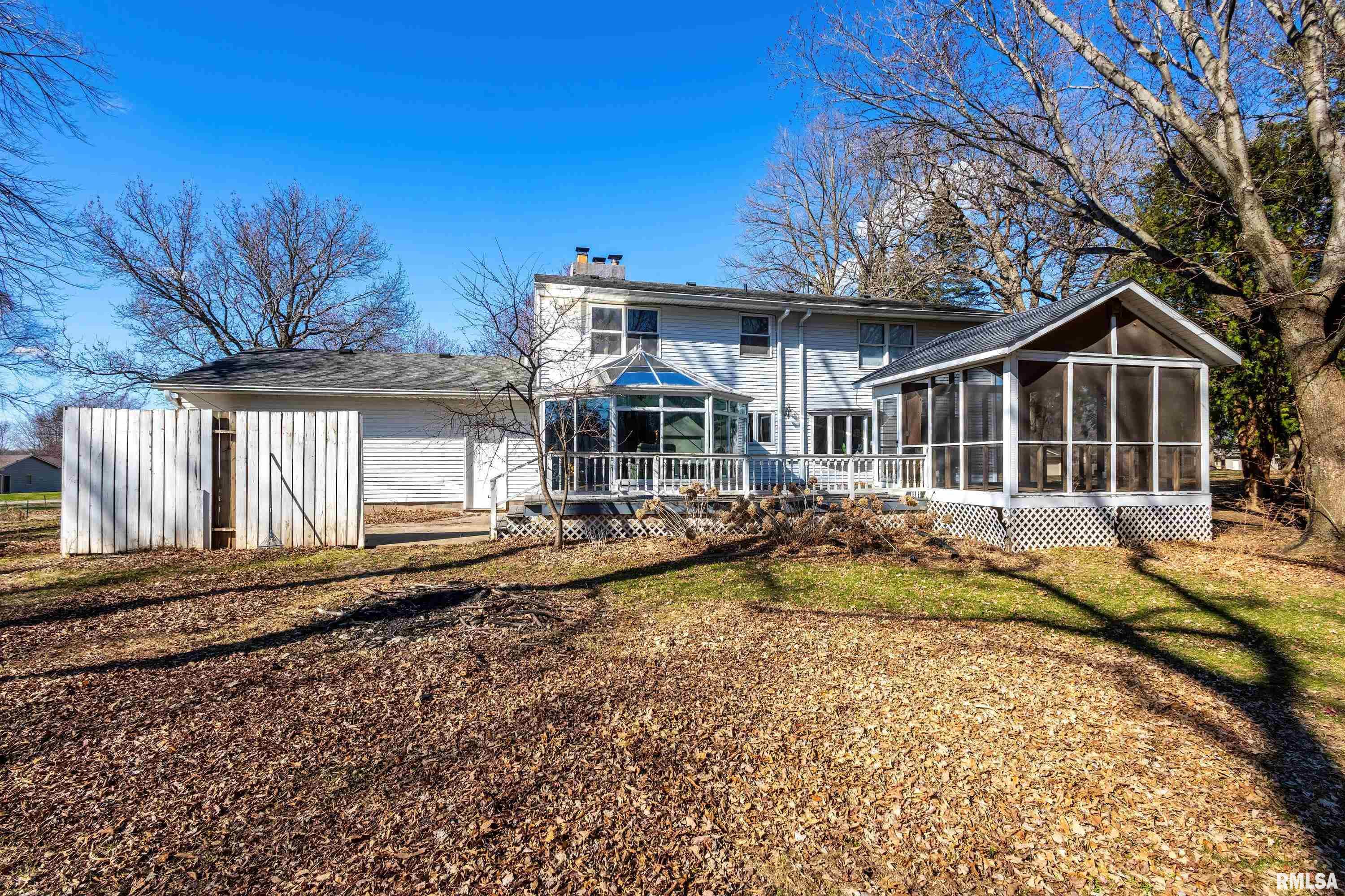 8 Timberlane Drive Property Photo 2