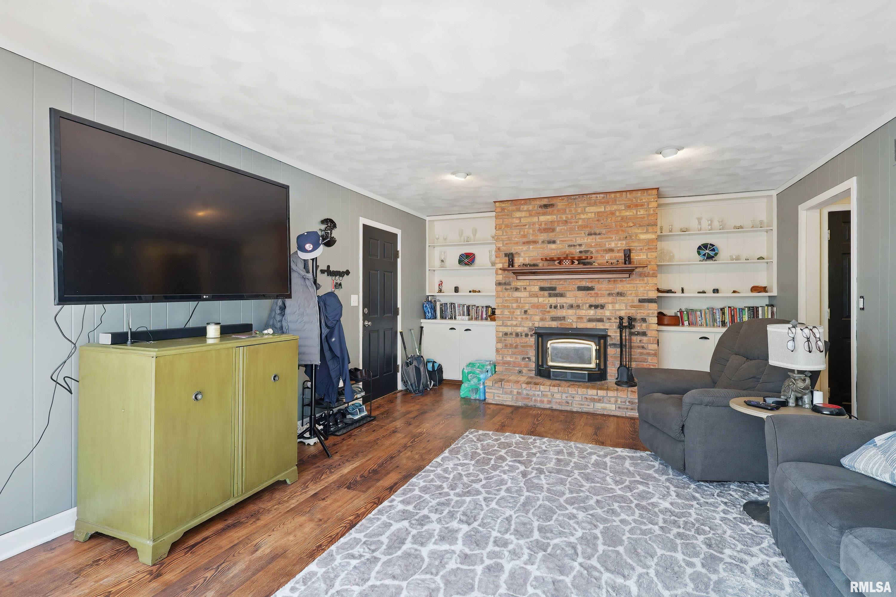 8 Timberlane Drive Property Photo 25
