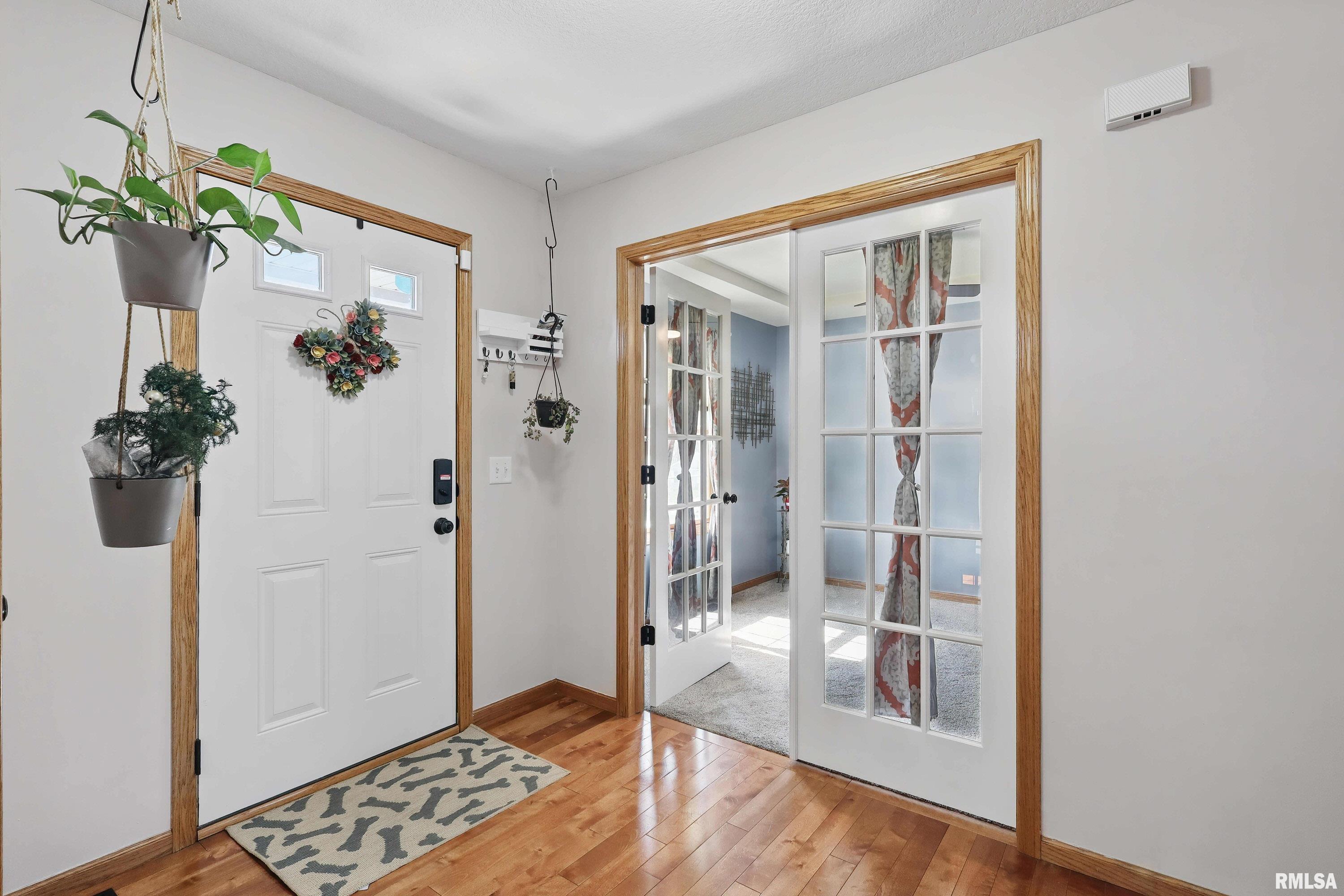 2632 W 54th Street Property Photo 4