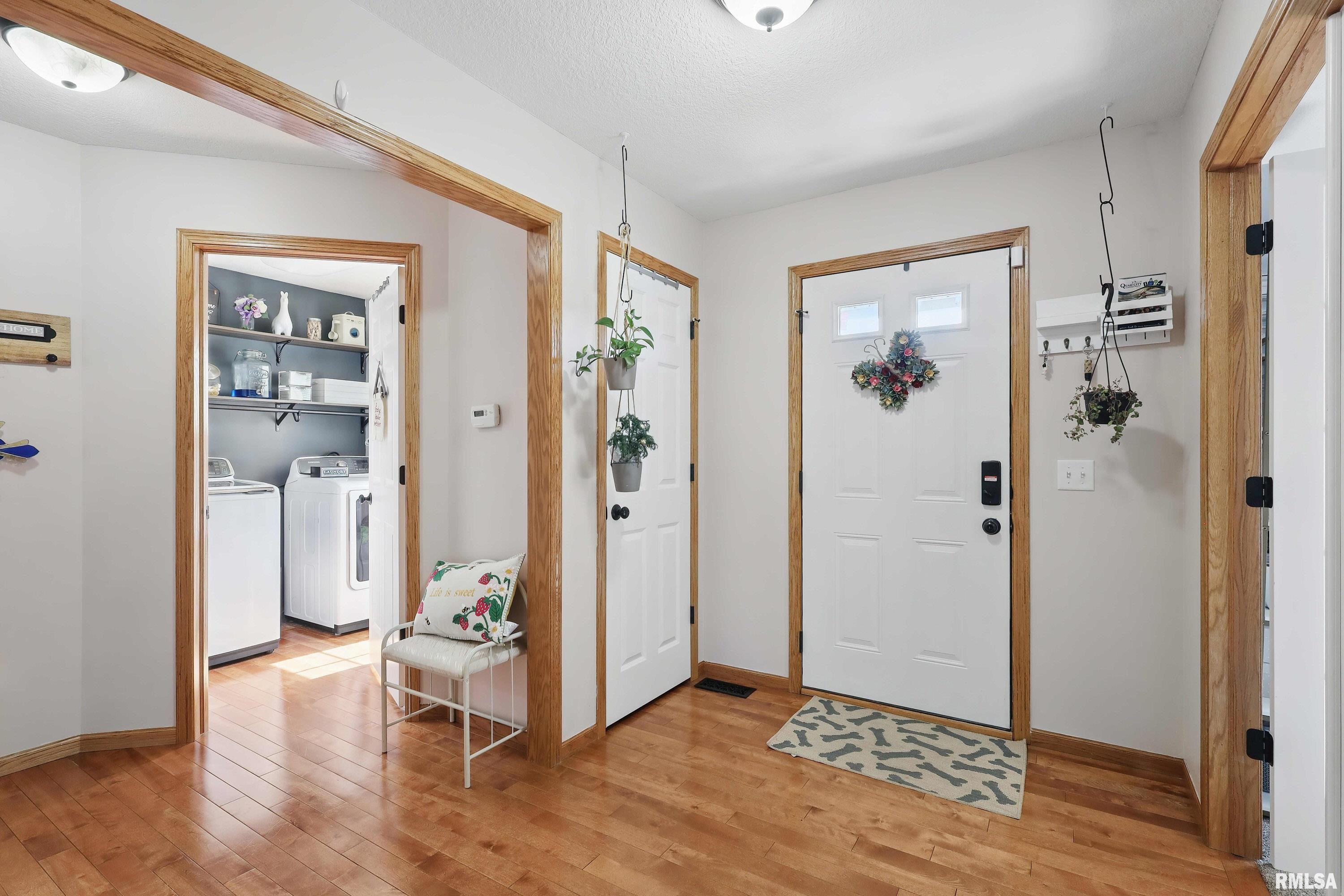 2632 W 54th Street Property Photo 5