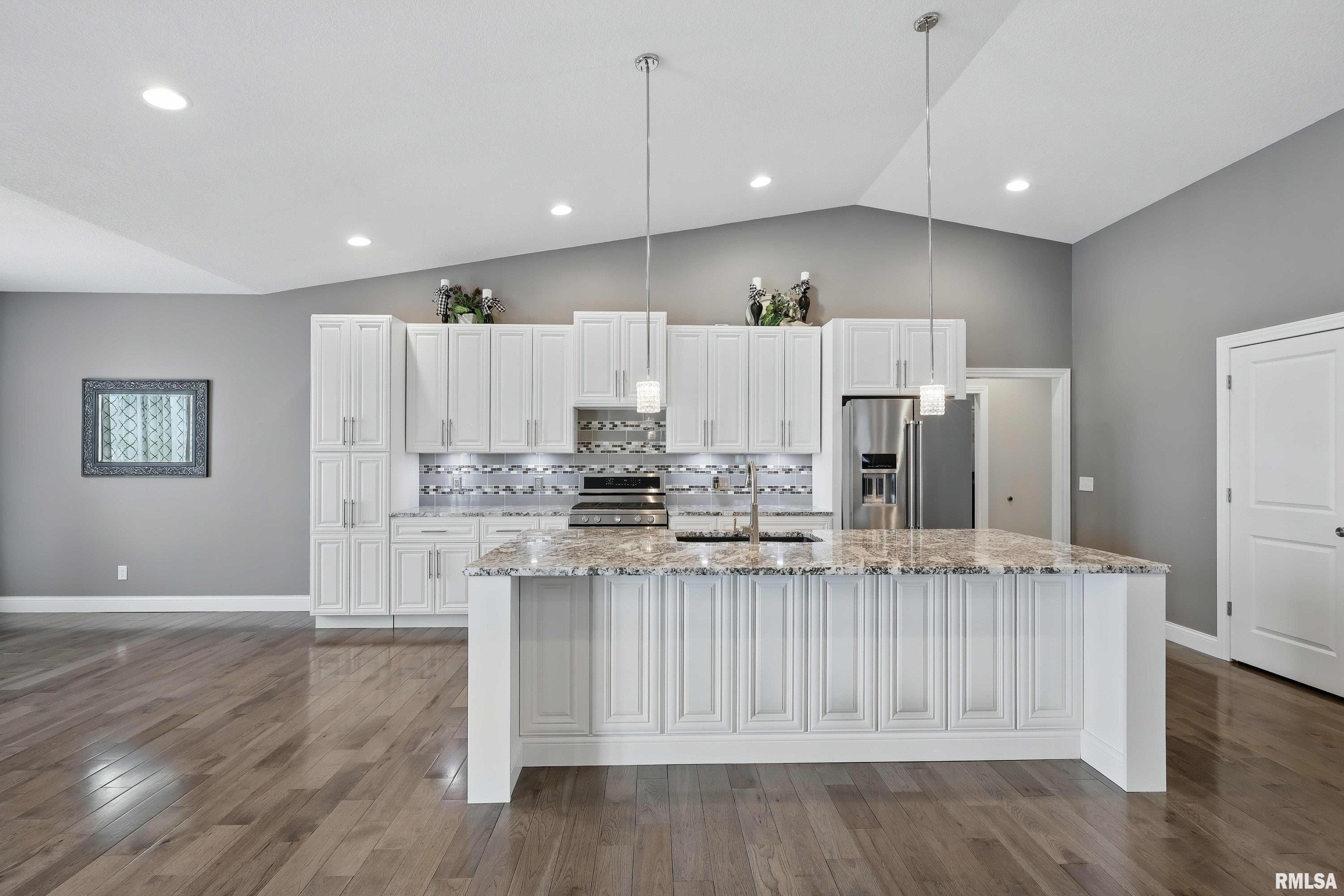 720 Deer Woods Drive Property Photo 10