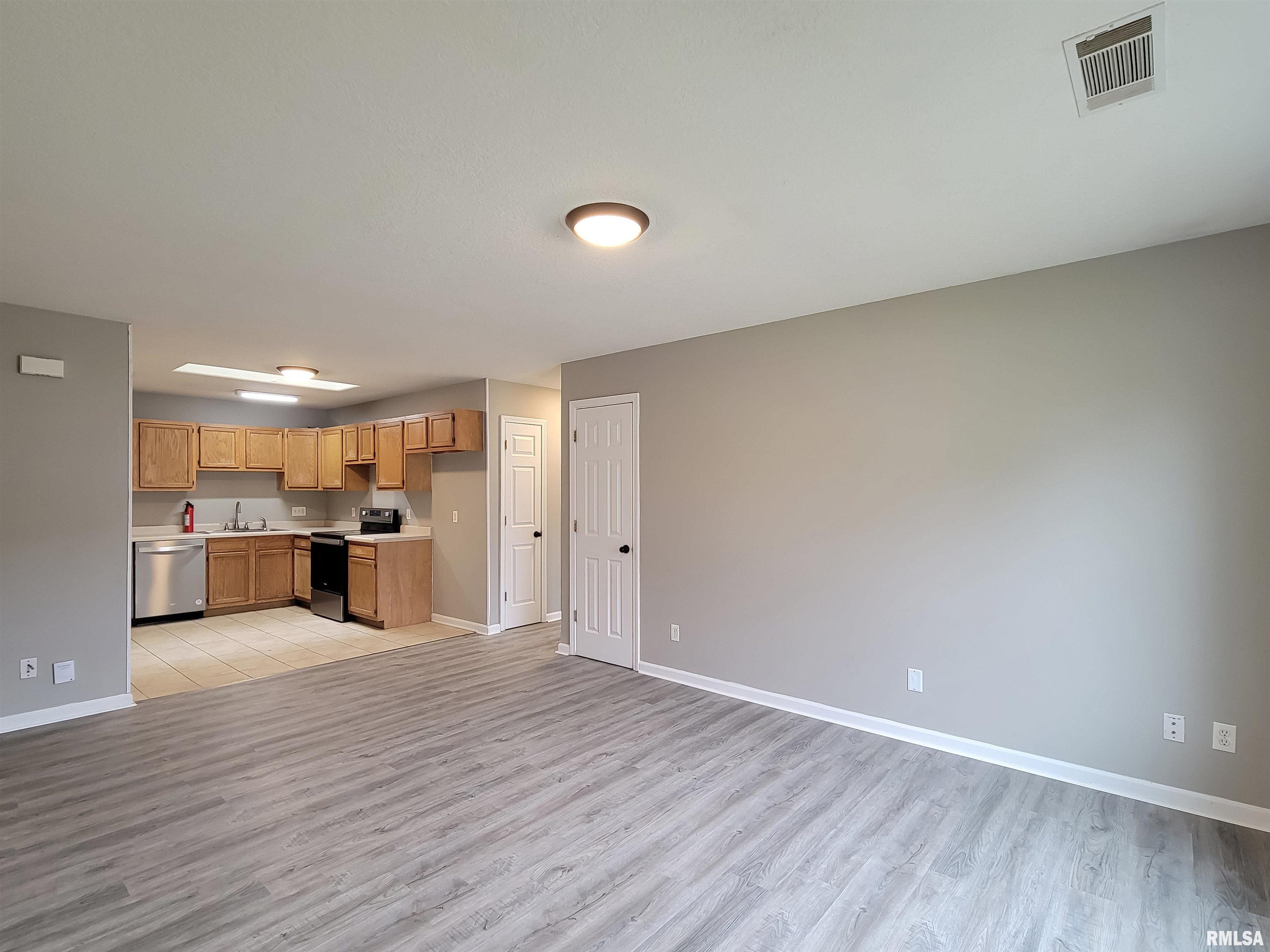 502 S Concord Street Property Photo 5