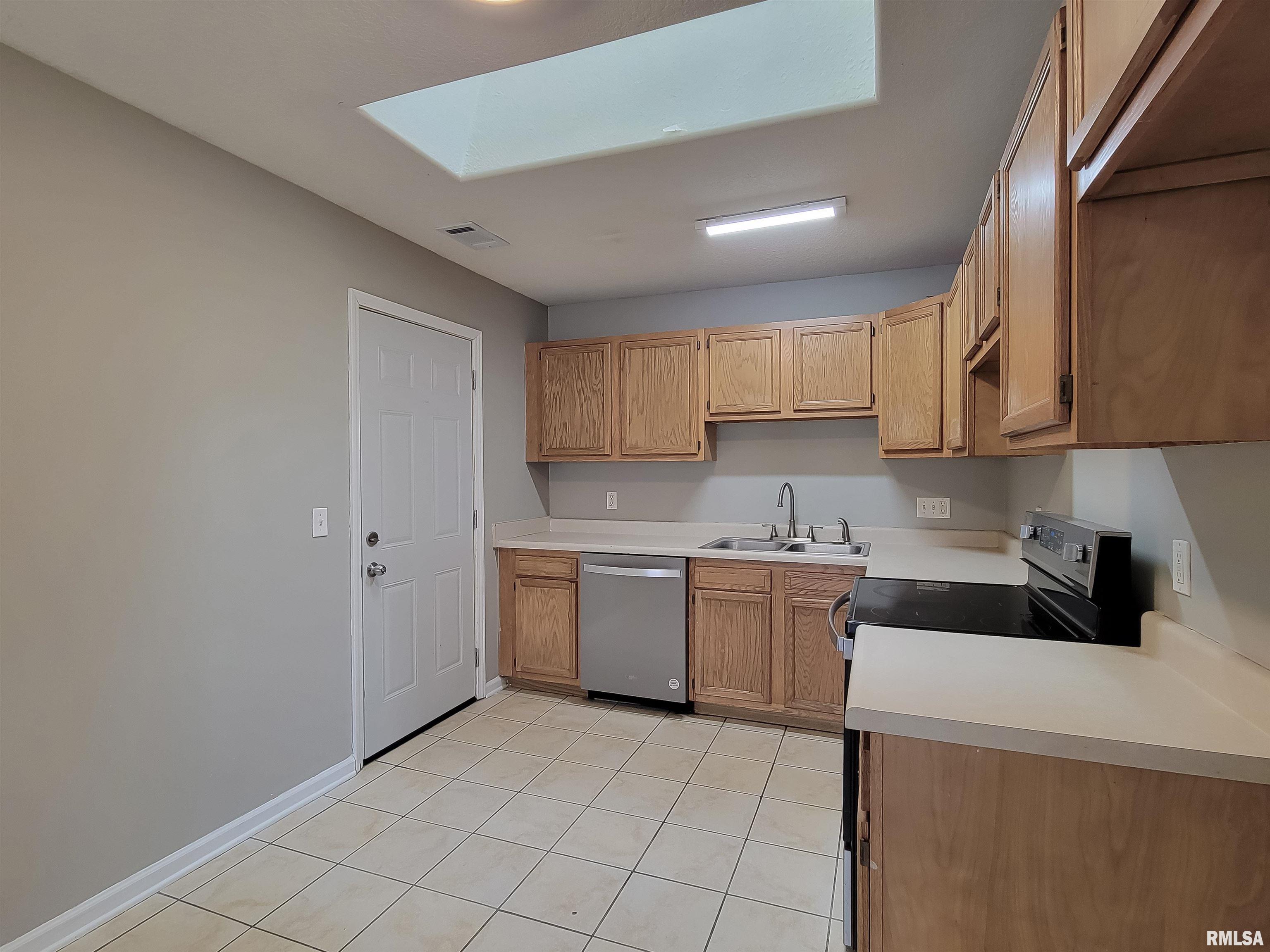 502 S Concord Street Property Photo 10