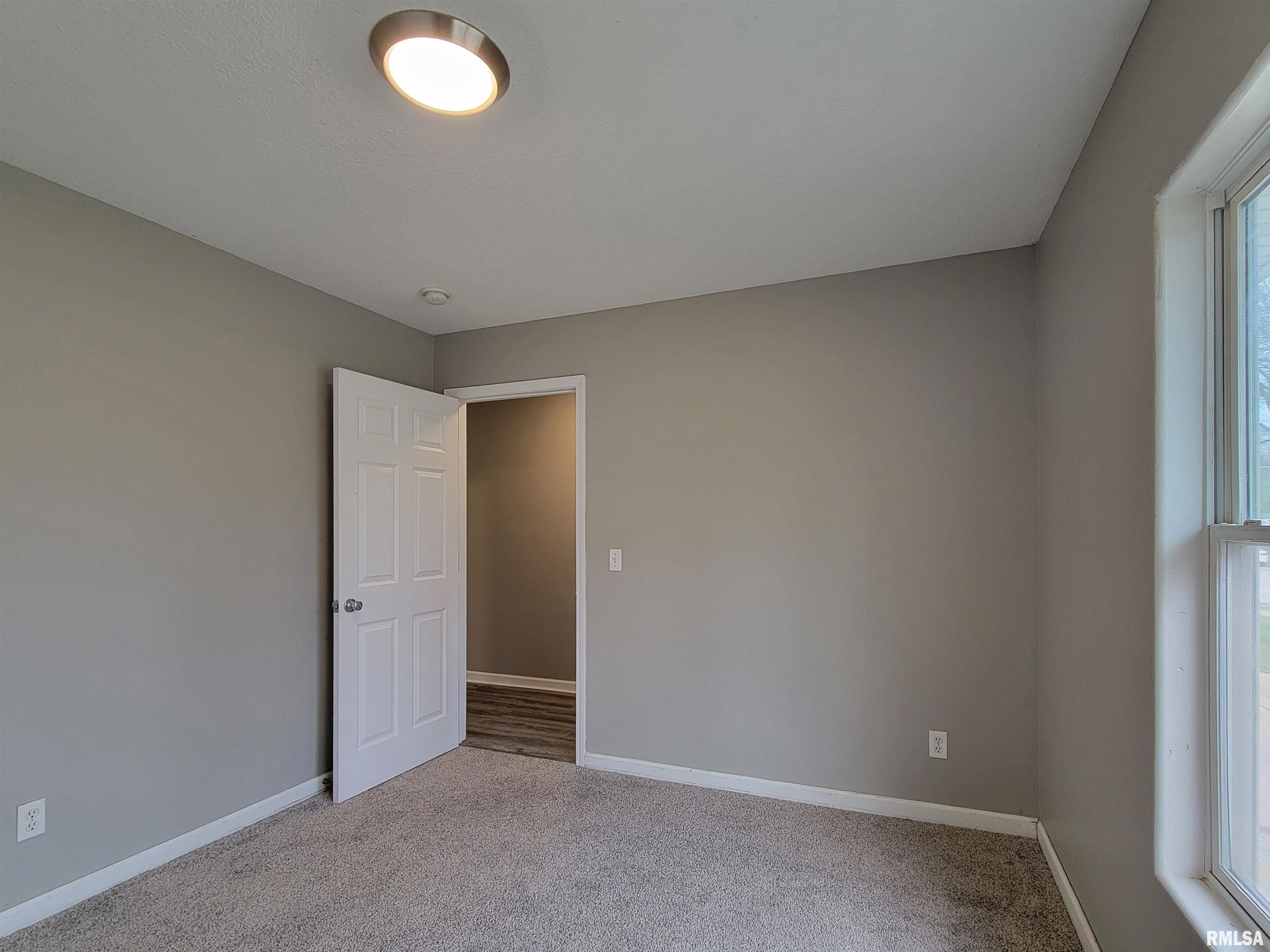 504 S Concord Street Property Photo 6