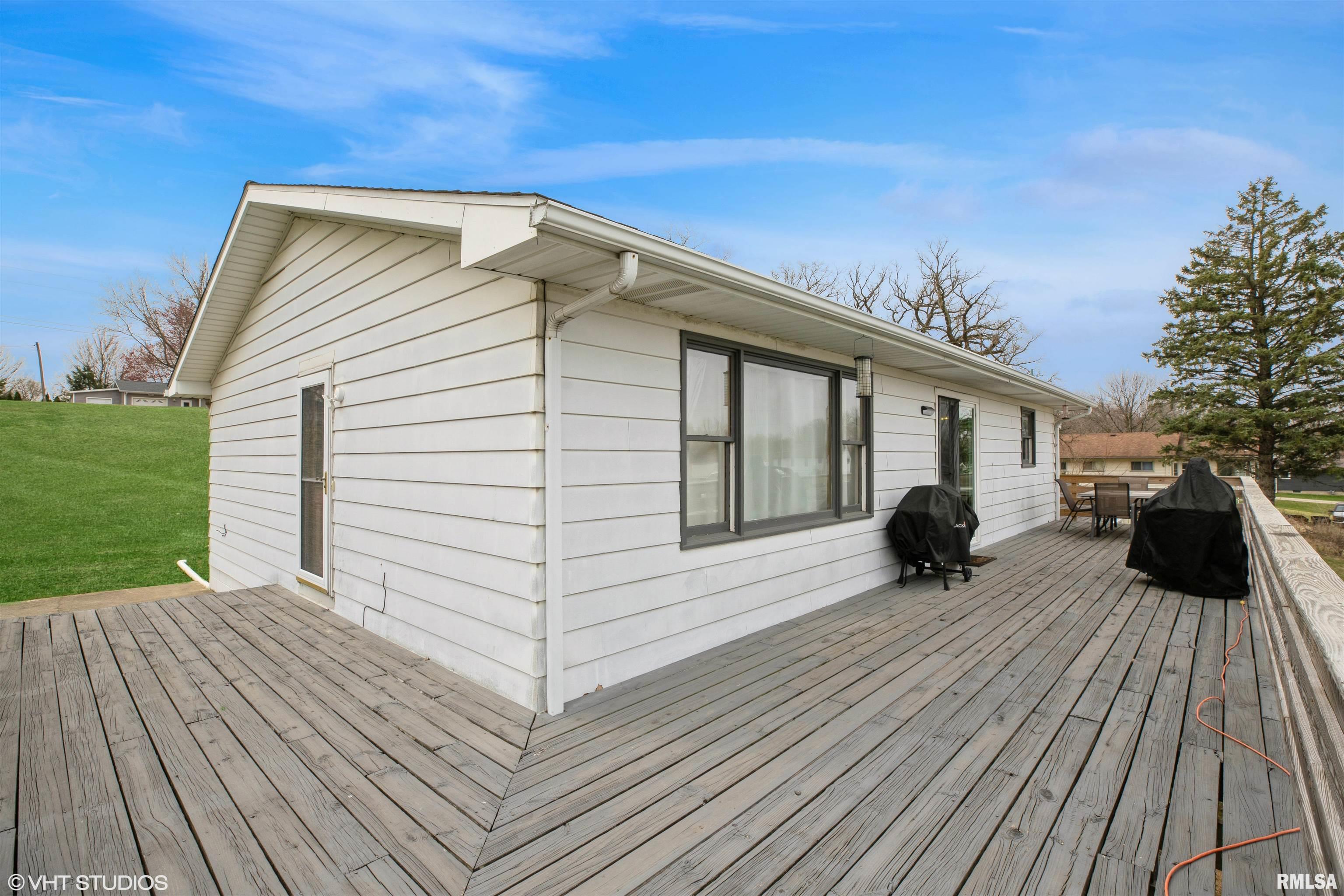 1007 N Bluff Street Property Photo 7