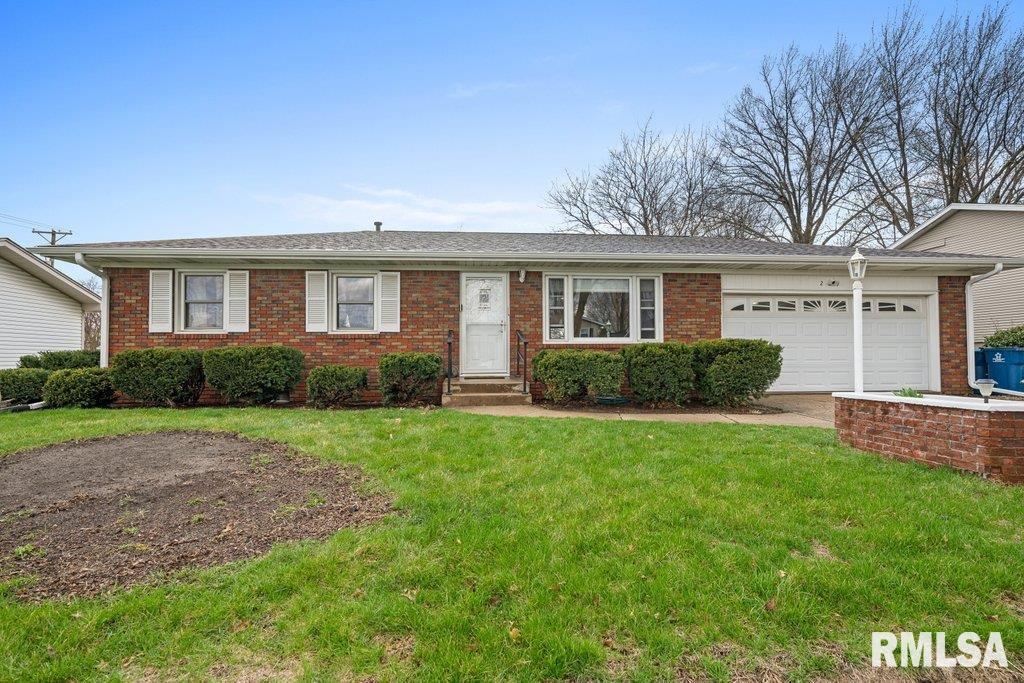 209 1st Avenue Property Photo 1