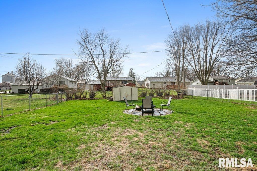 209 1st Avenue Property Photo 22