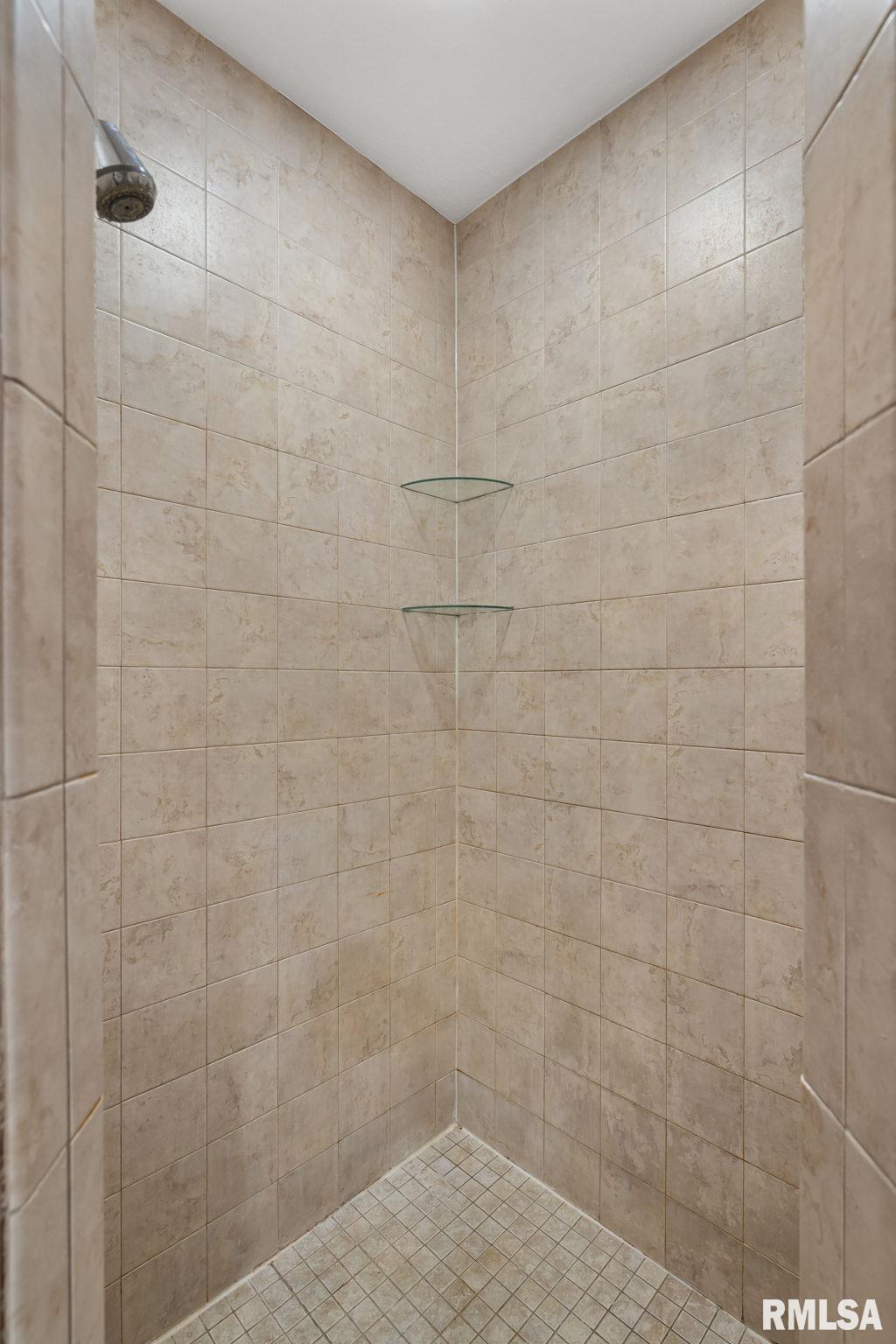 7020 Valley Drive Property Photo 25