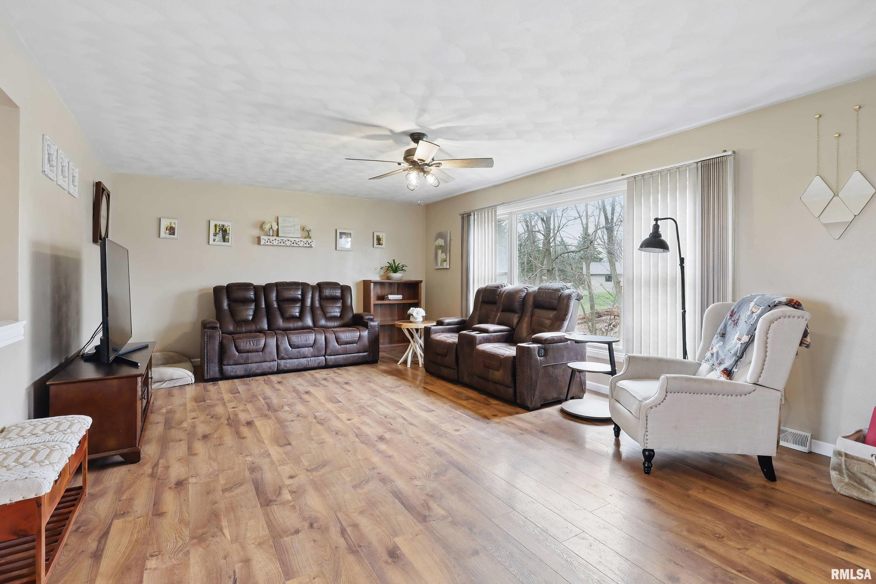 3770 153rd Street Property Photo 8