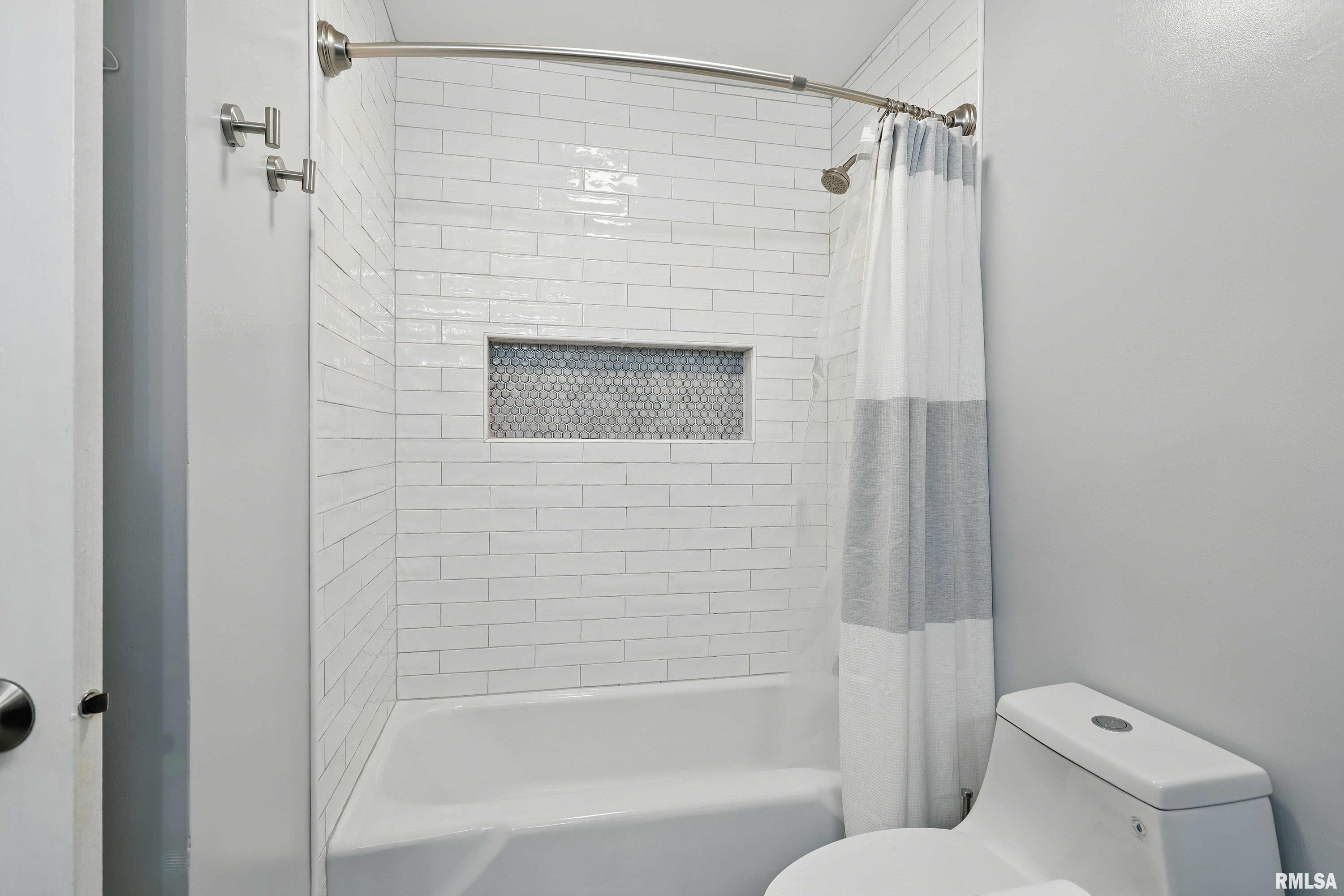 3770 153rd Street Property Photo 15