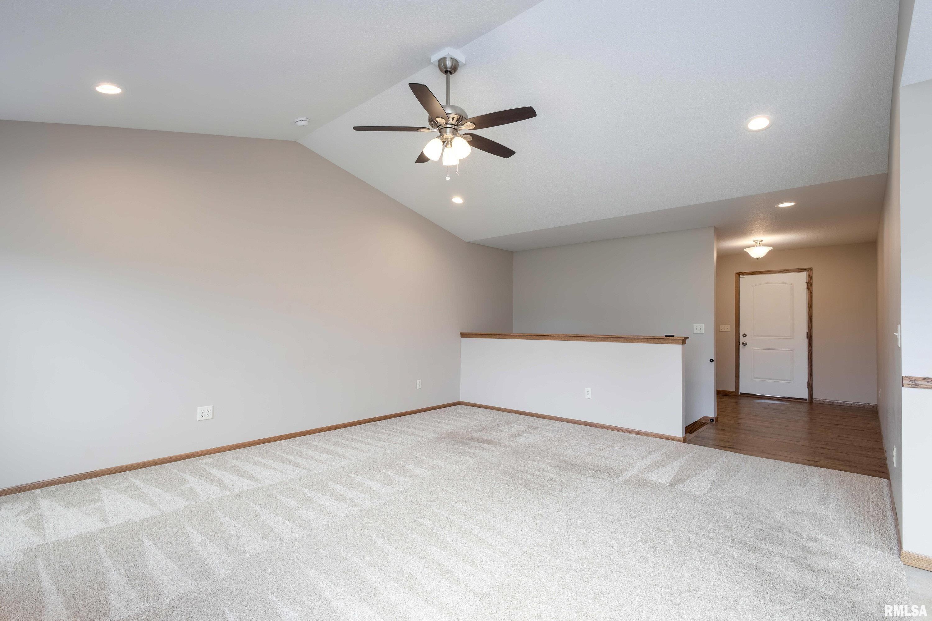 306 W Torrey Pines Drive Property Photo 10