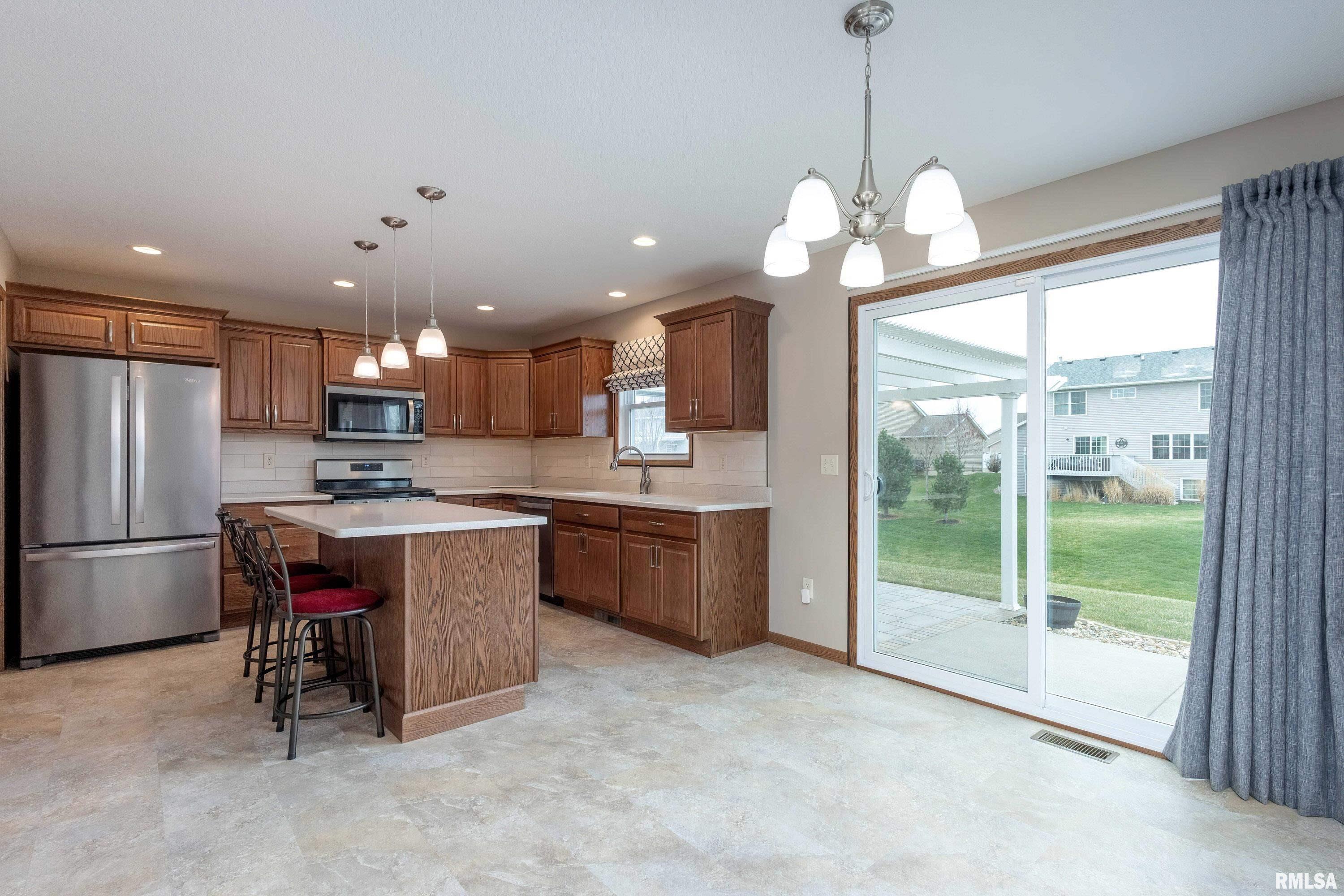 306 W Torrey Pines Drive Property Photo 11