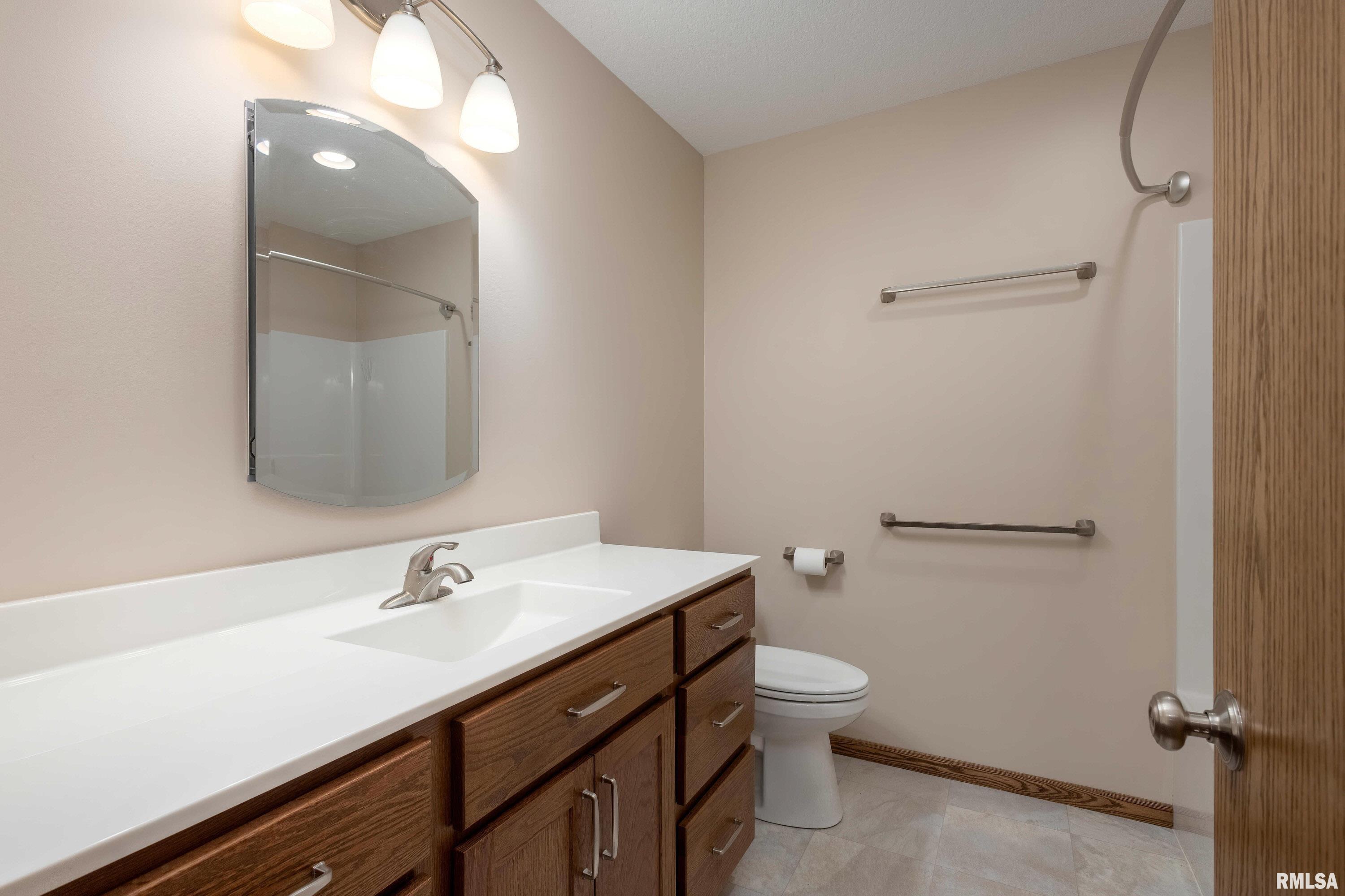 306 W Torrey Pines Drive Property Photo 17