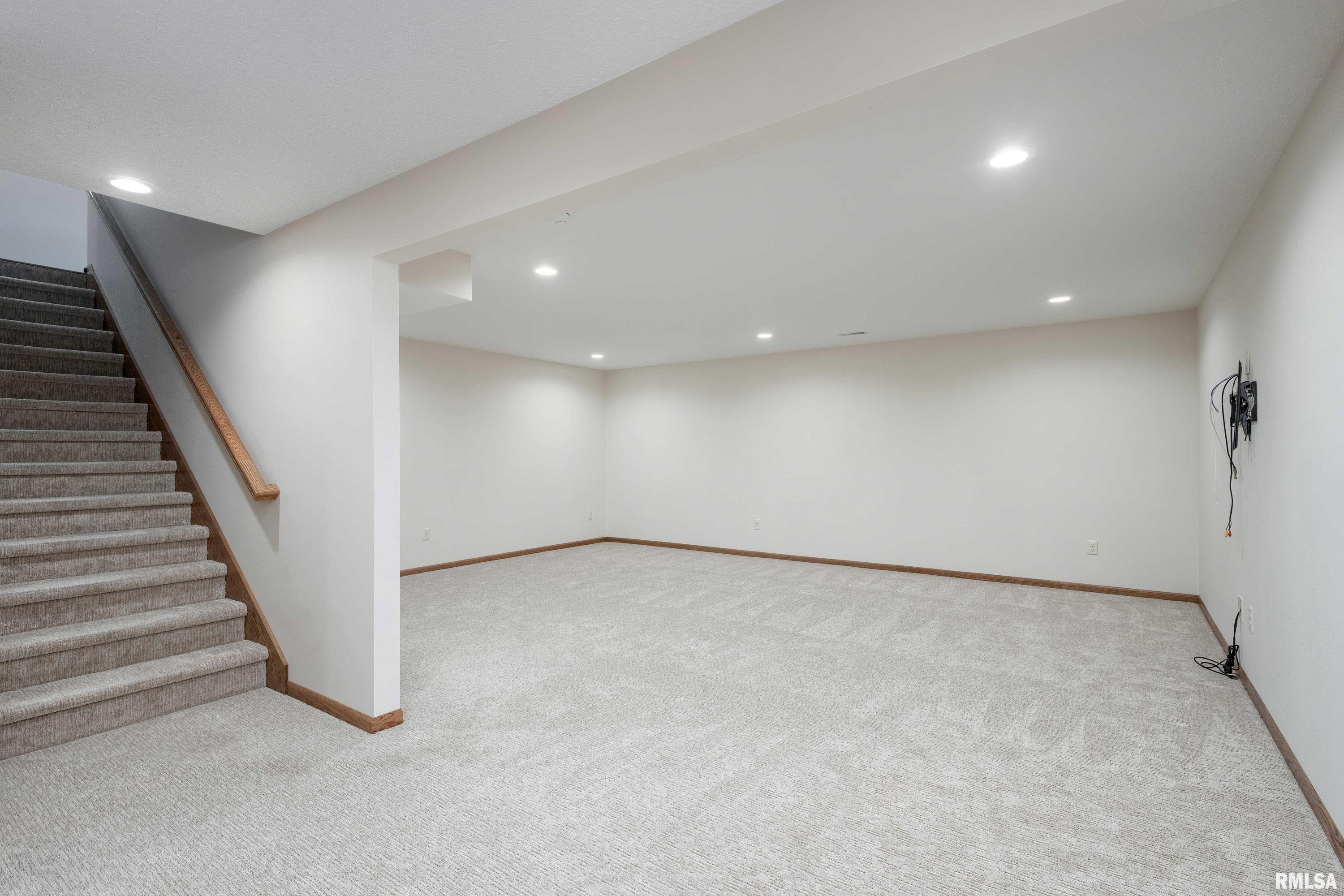 306 W Torrey Pines Drive Property Photo 25