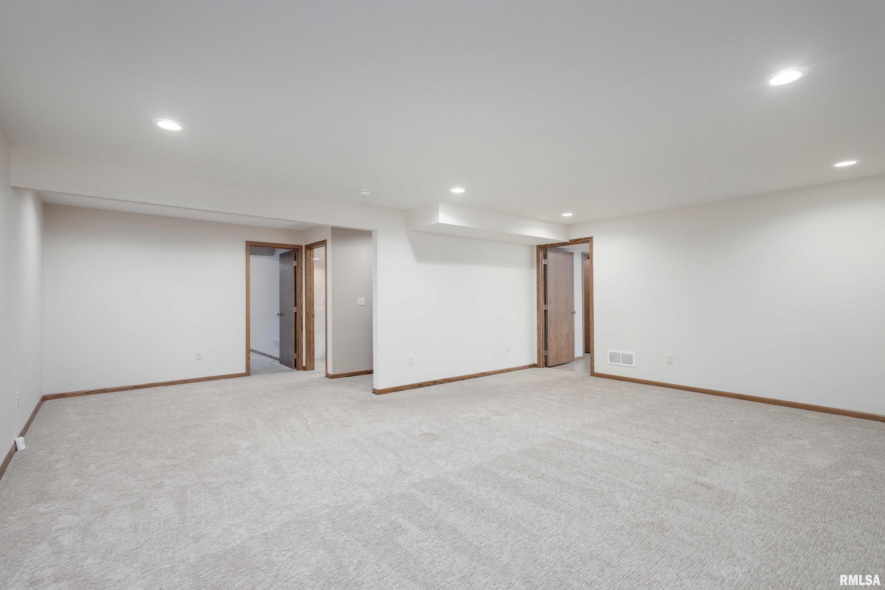 306 W Torrey Pines Drive Property Photo 26