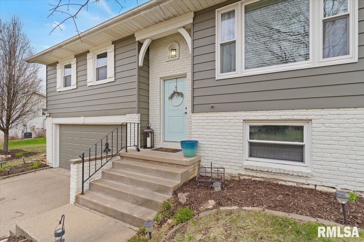 2233 N Pioneer Street Property Photo 5