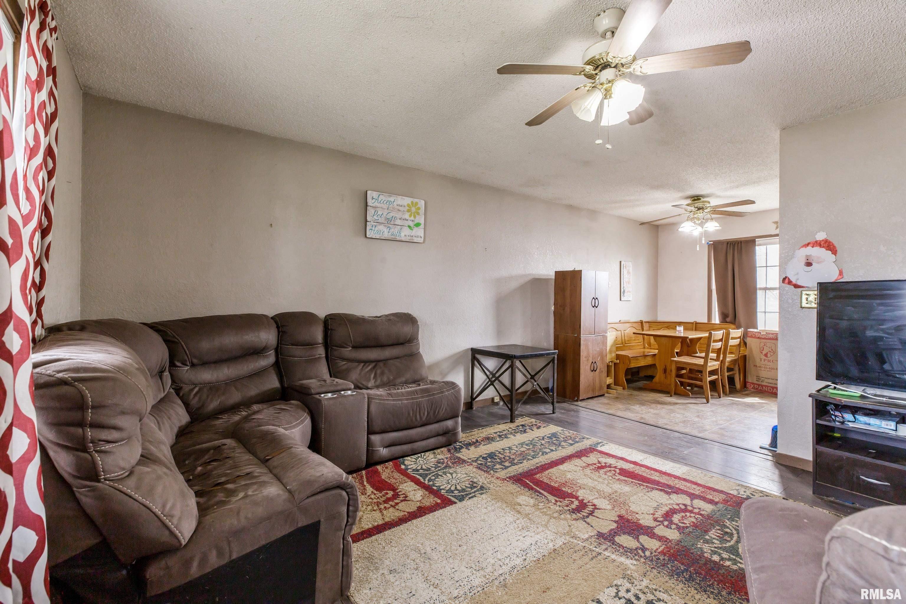 413 Cynthia Drive Property Photo 6