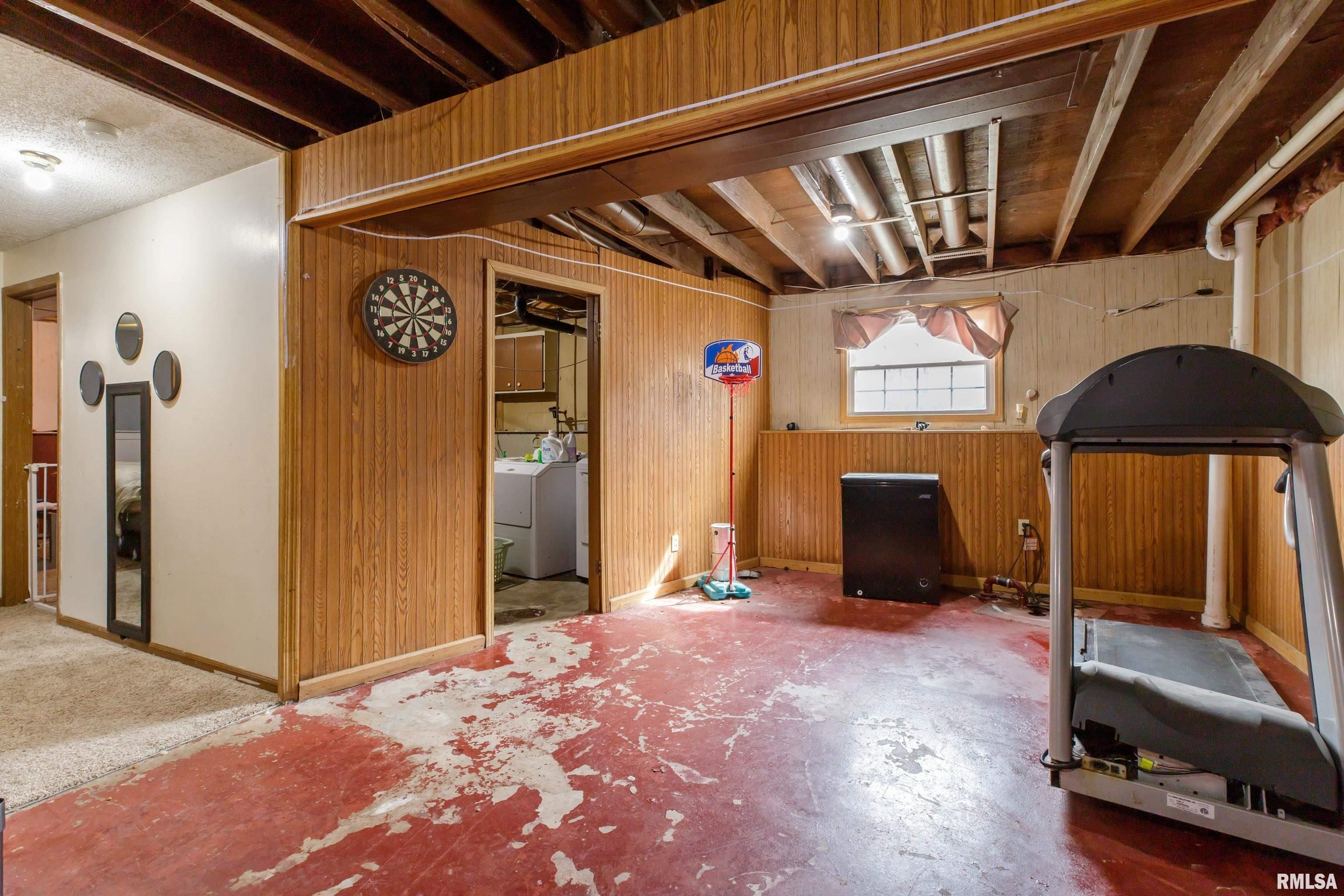 413 Cynthia Drive Property Photo 12