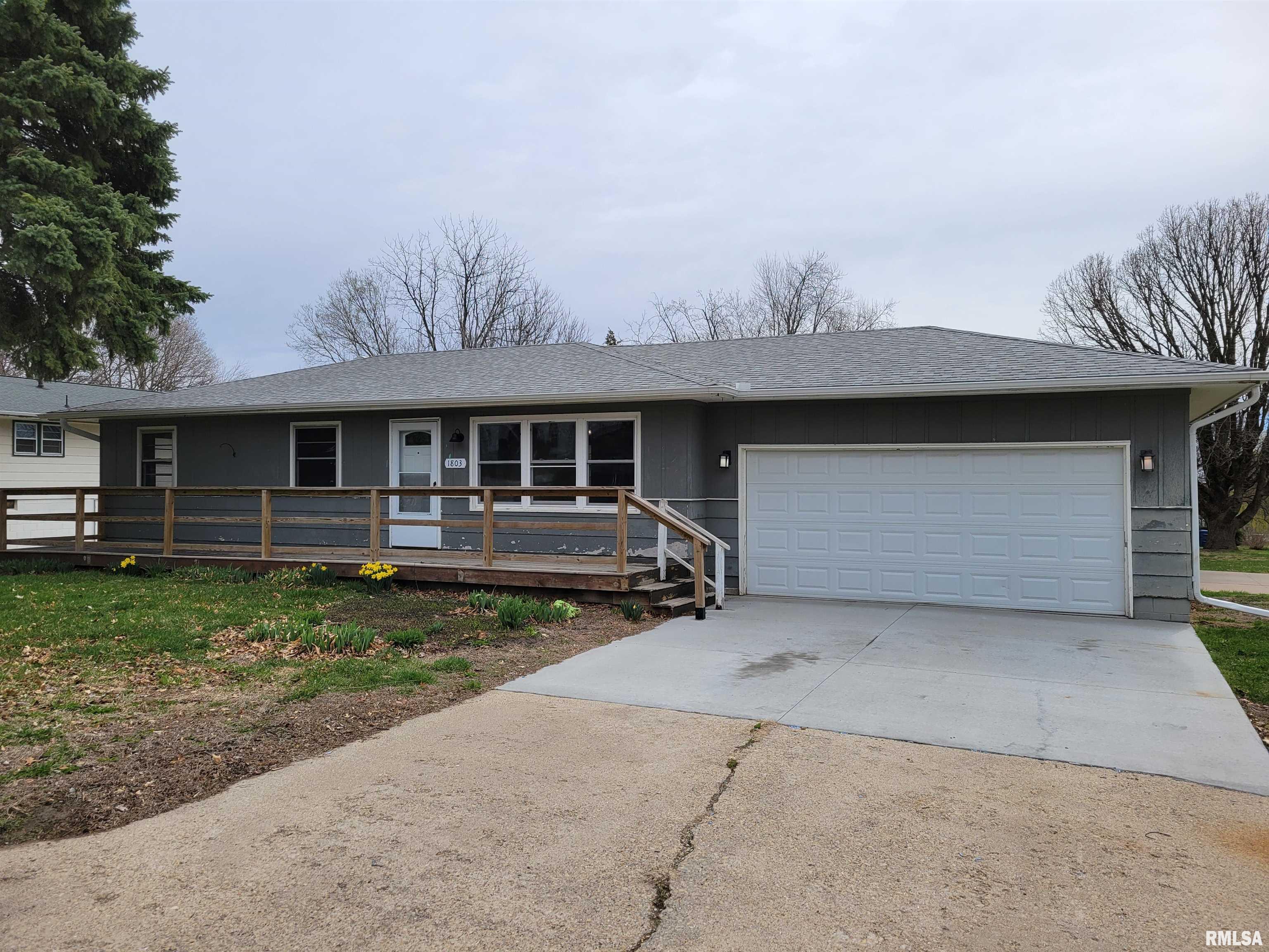 1803 N 7th Street Property Photo 2
