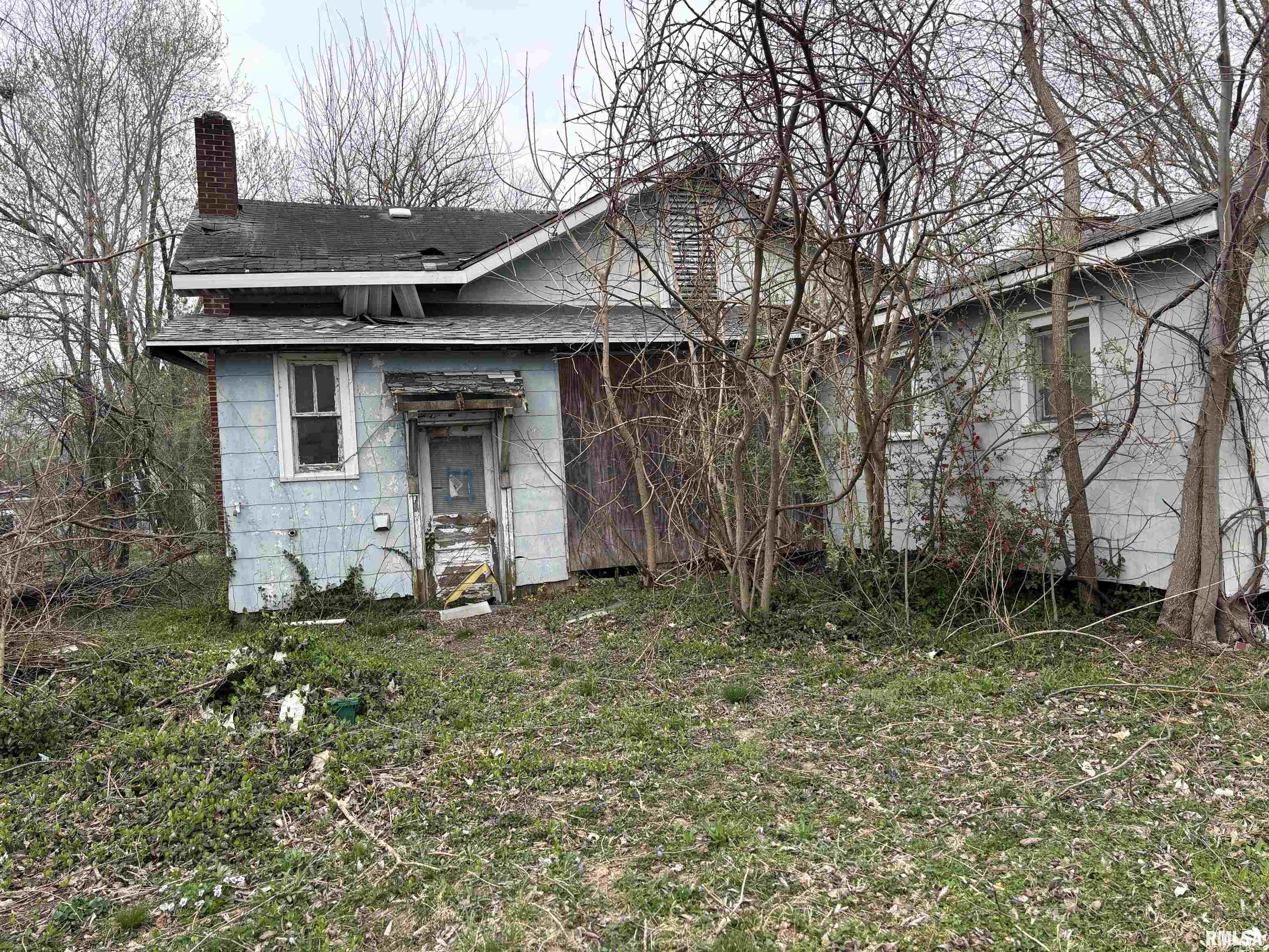 106 S 1st Street Property Photo 2