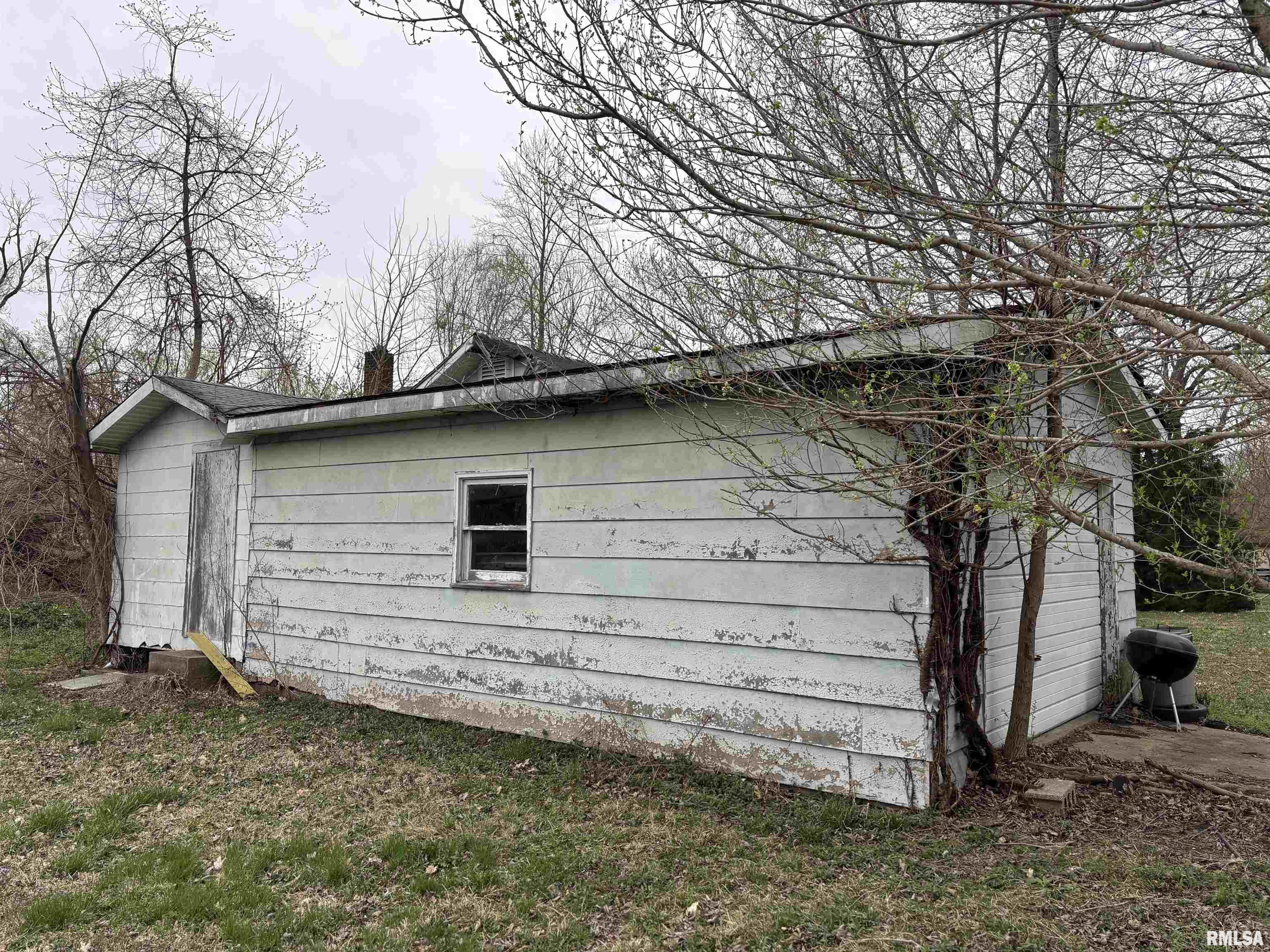 106 S 1st Street Property Photo 6