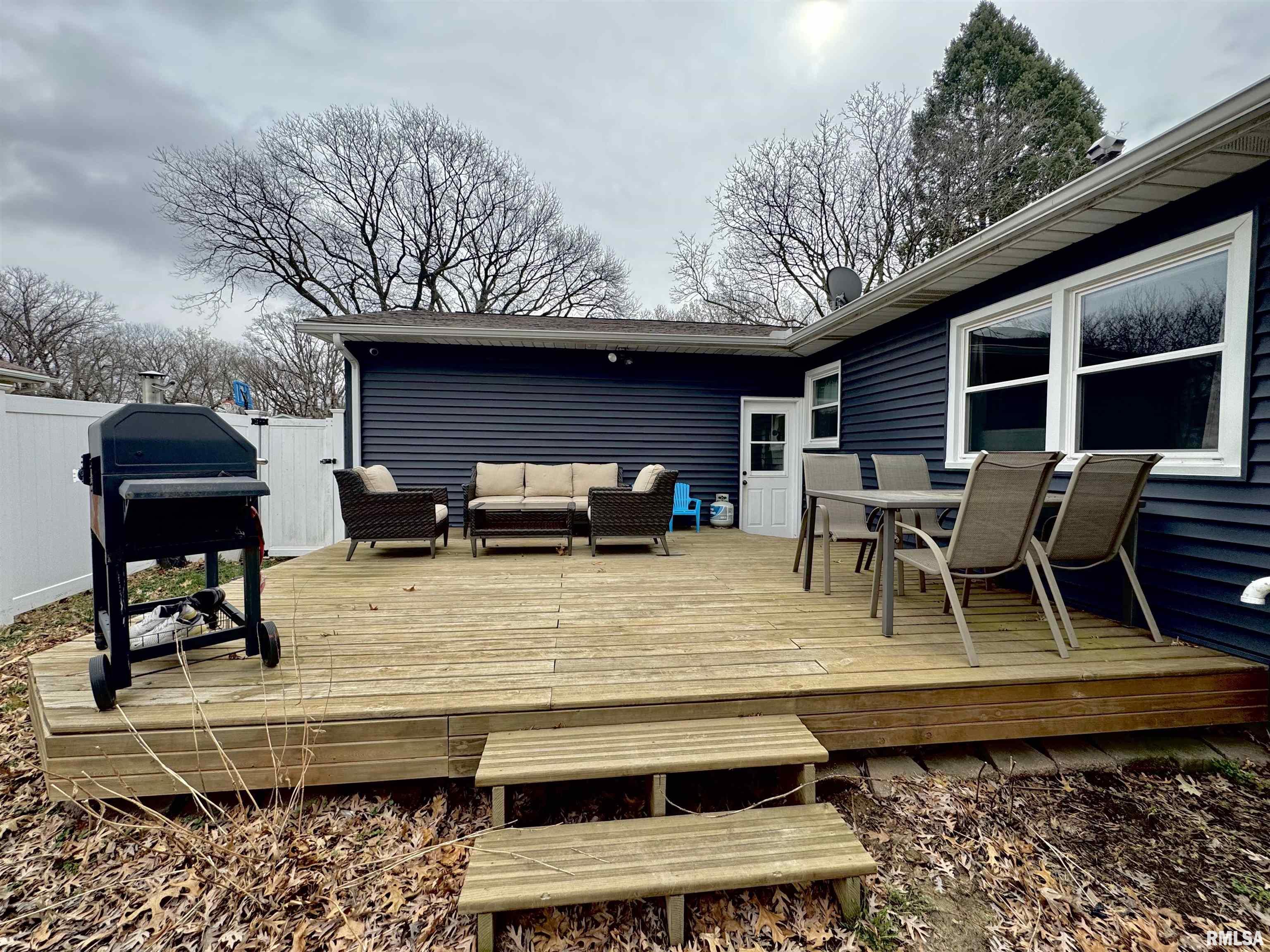 2627 44th Street Court Property Photo 23