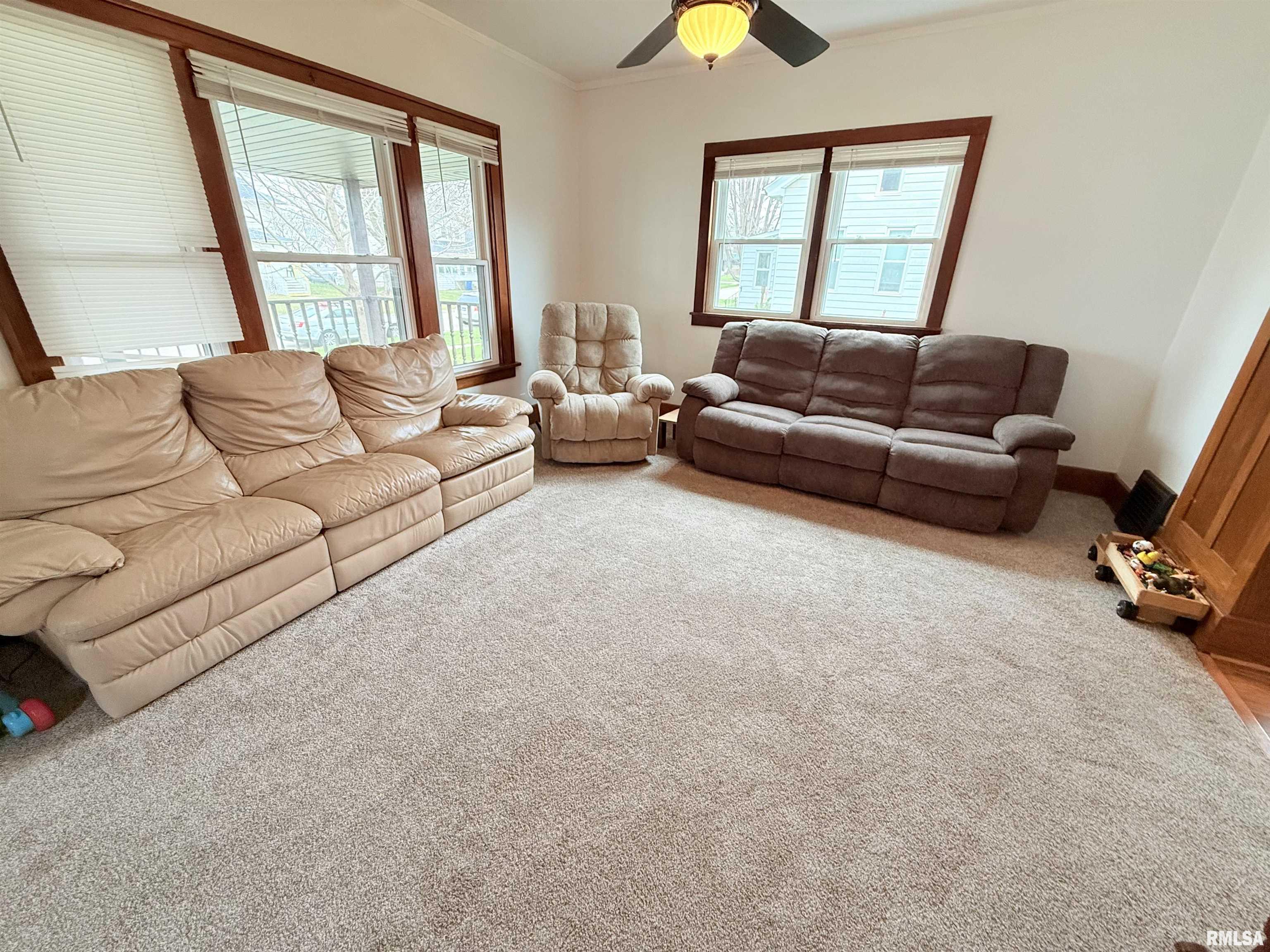 112 W Washington Street Property Photo 24