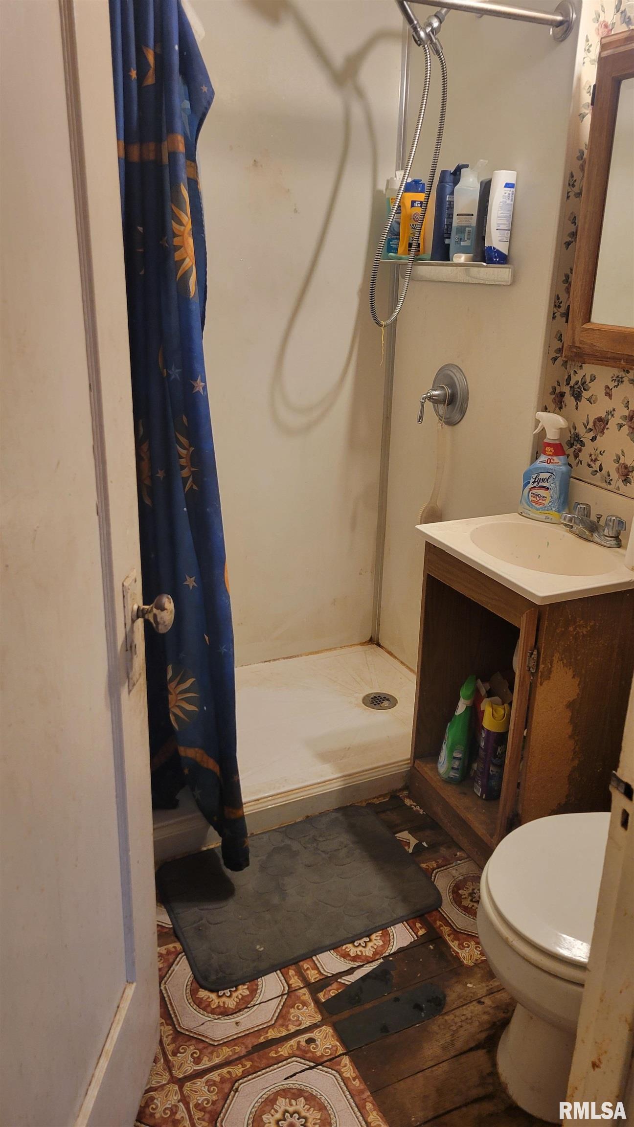 1742 N Howell Street Property Photo 7