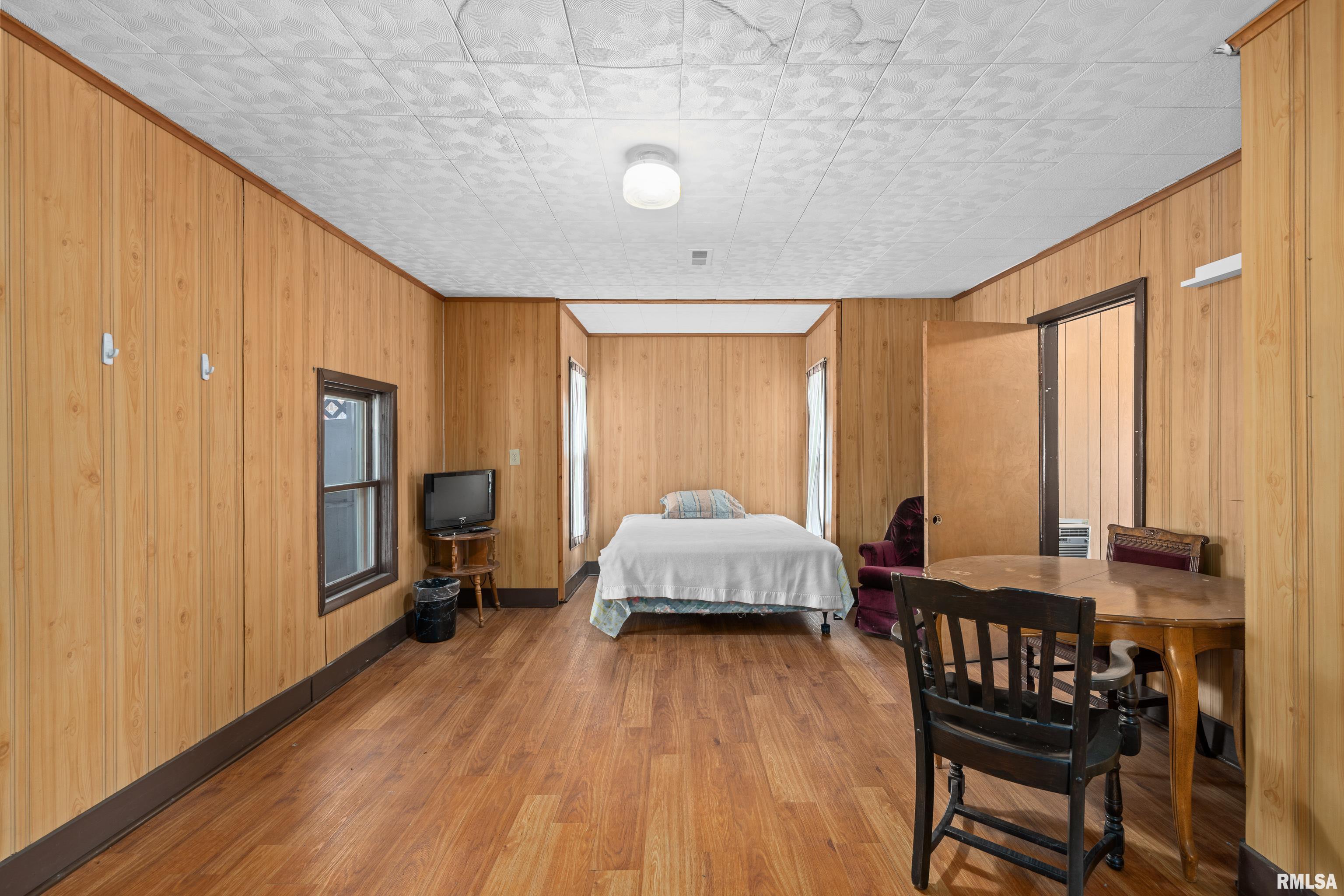 414 8th Street Property Photo 13