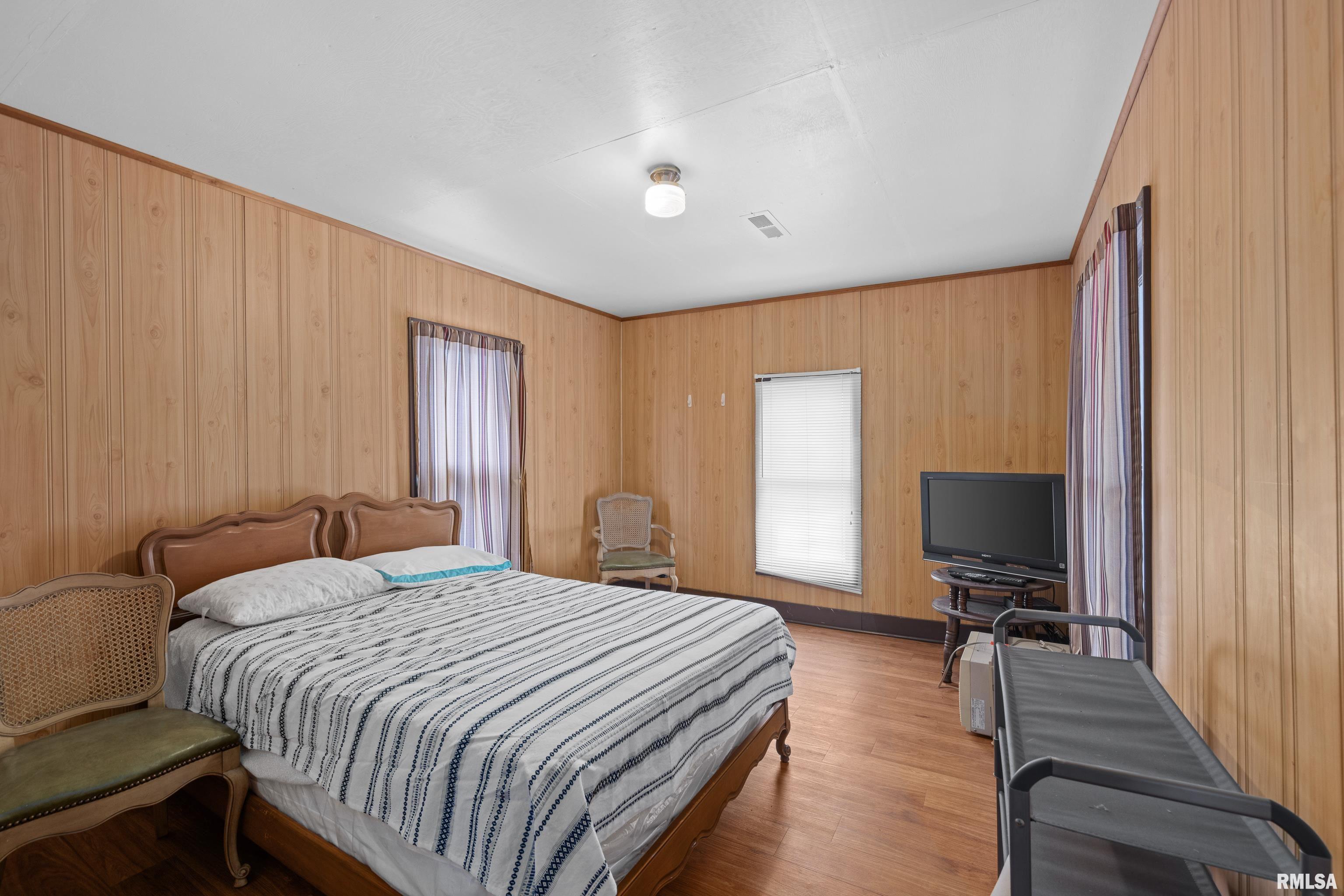 414 8th Street Property Photo 14