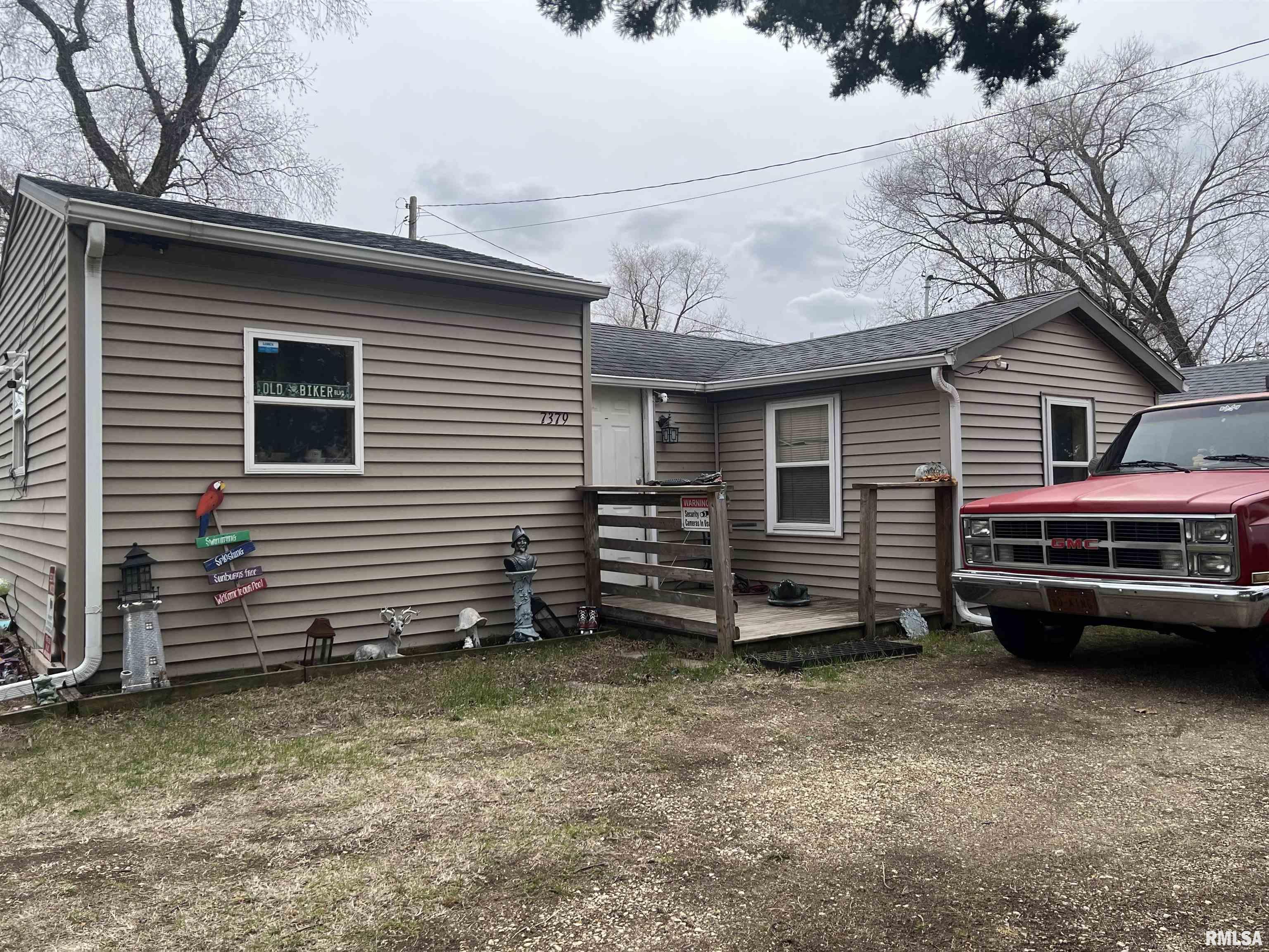 7379 Riverview Road Property Photo 3