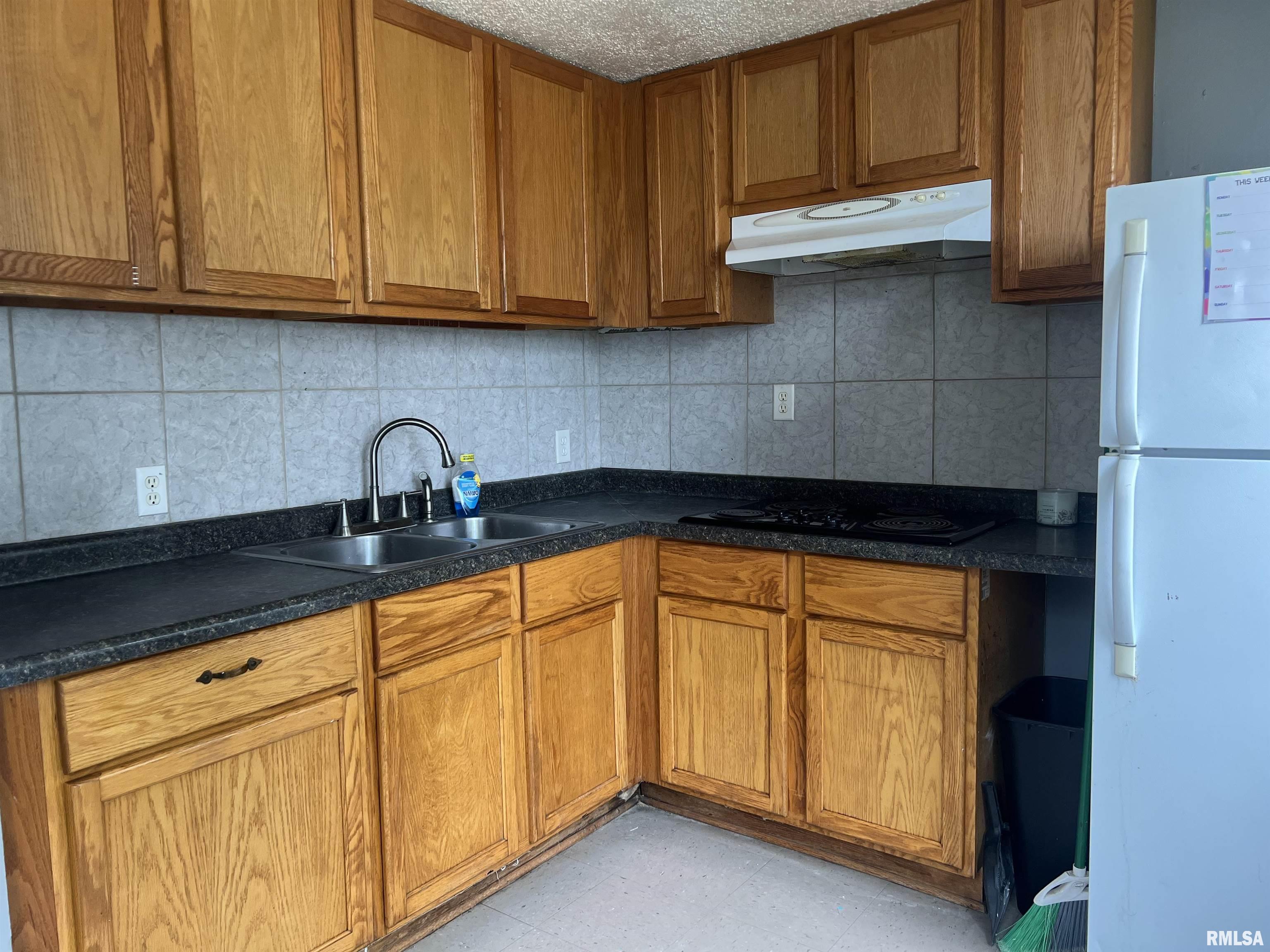 7379 Riverview Road Property Photo 6