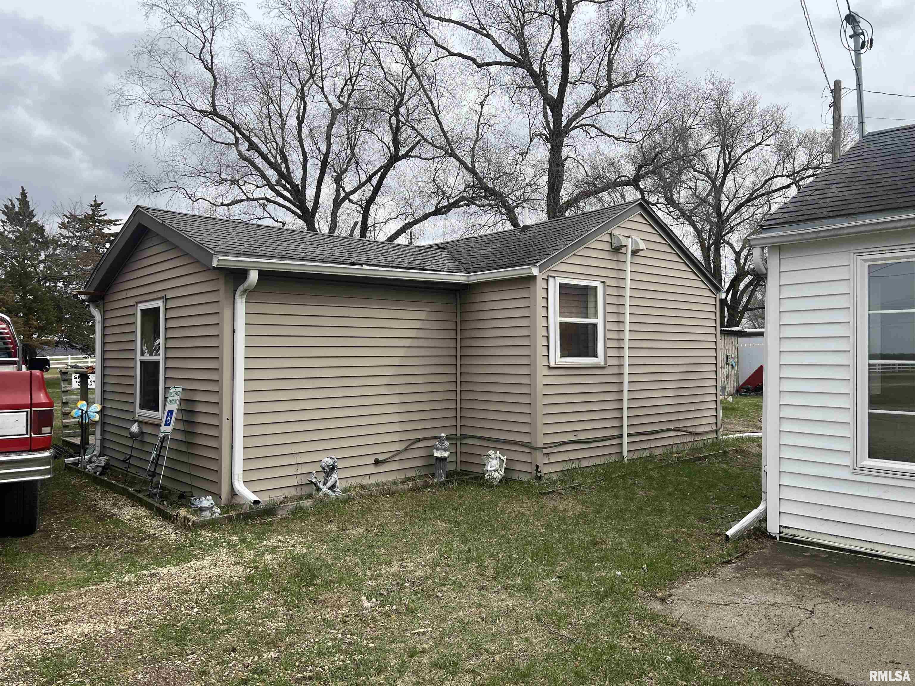 7379 Riverview Road Property Photo 14