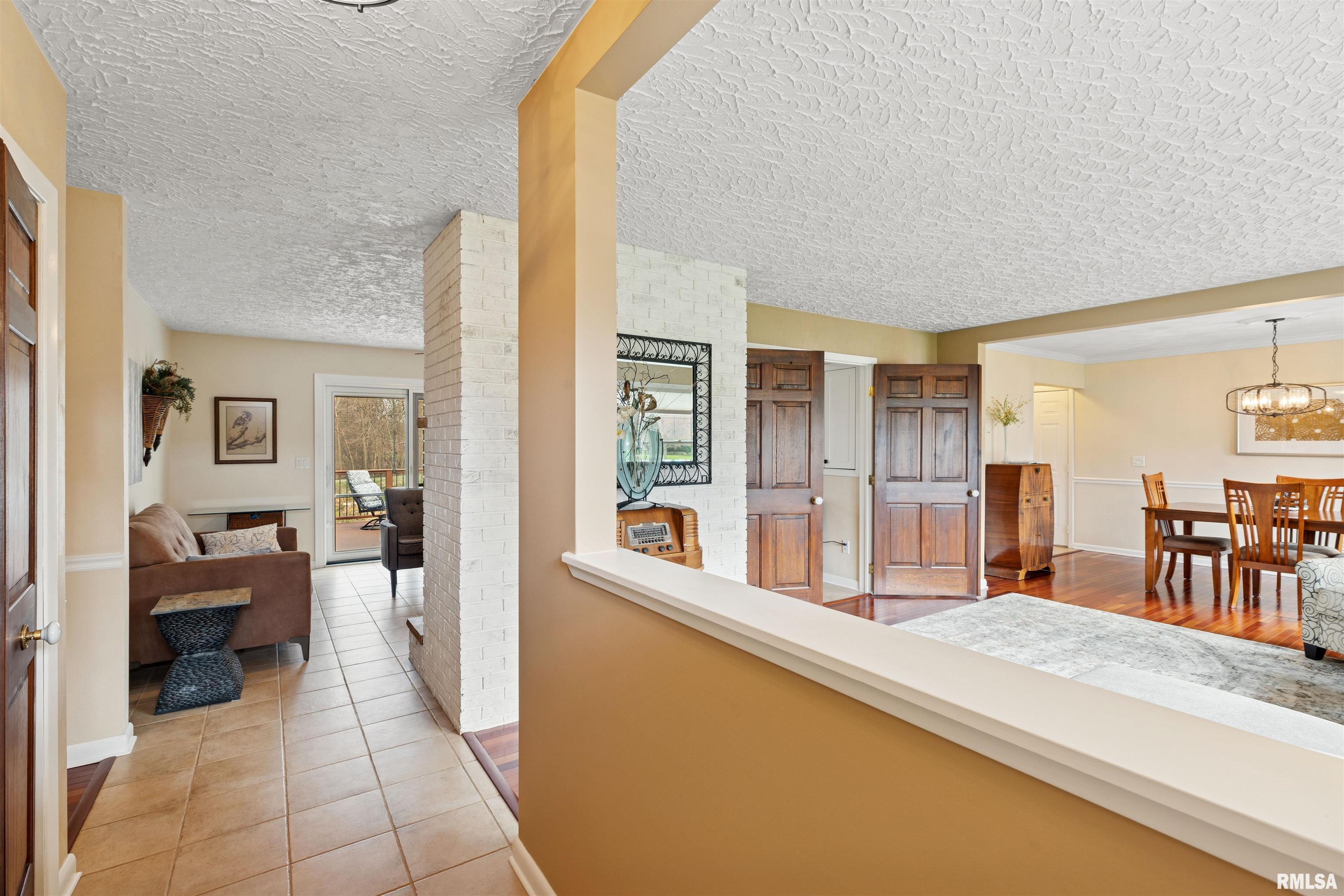 10711 50th Street Property Photo 5