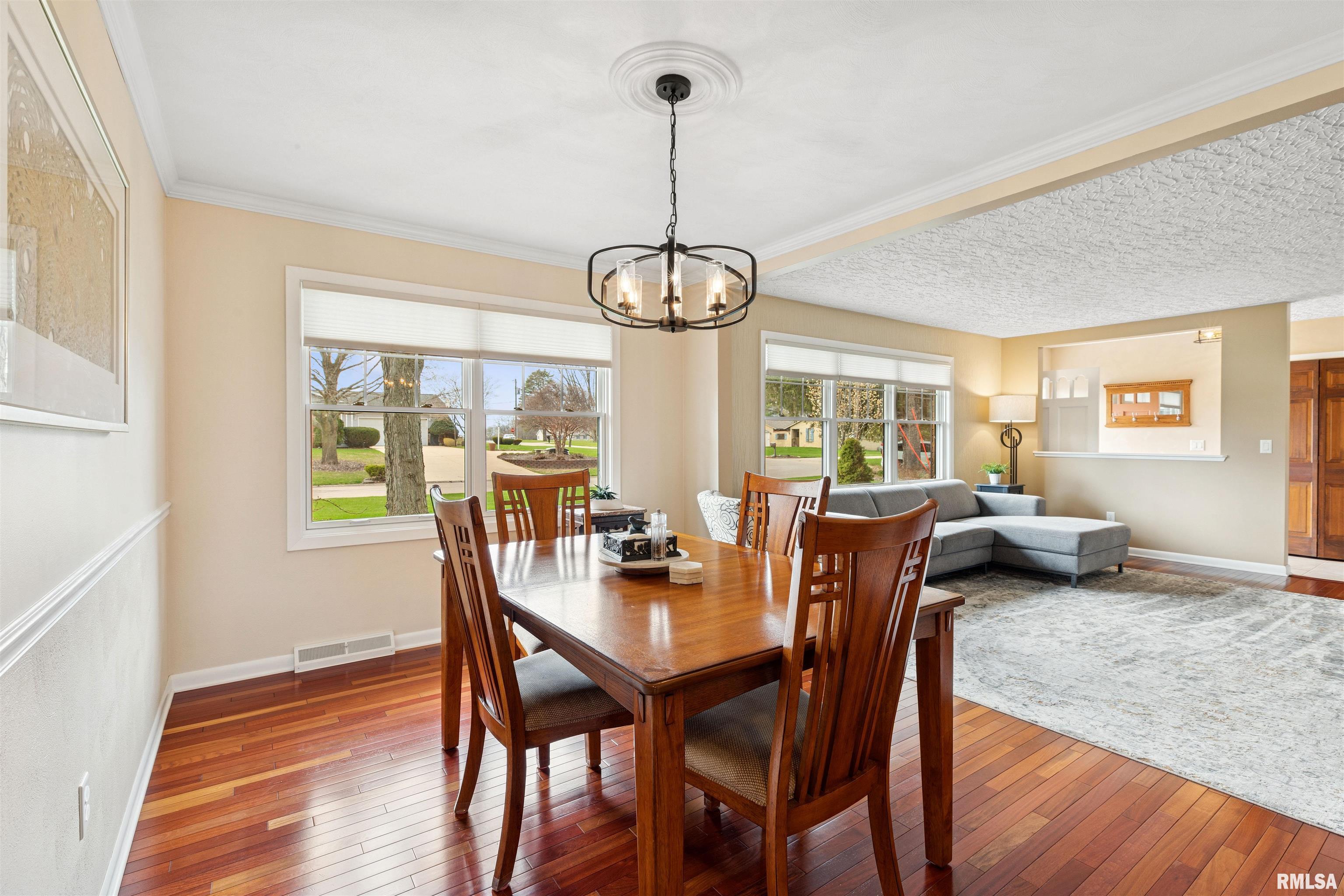 10711 50th Street Property Photo 9