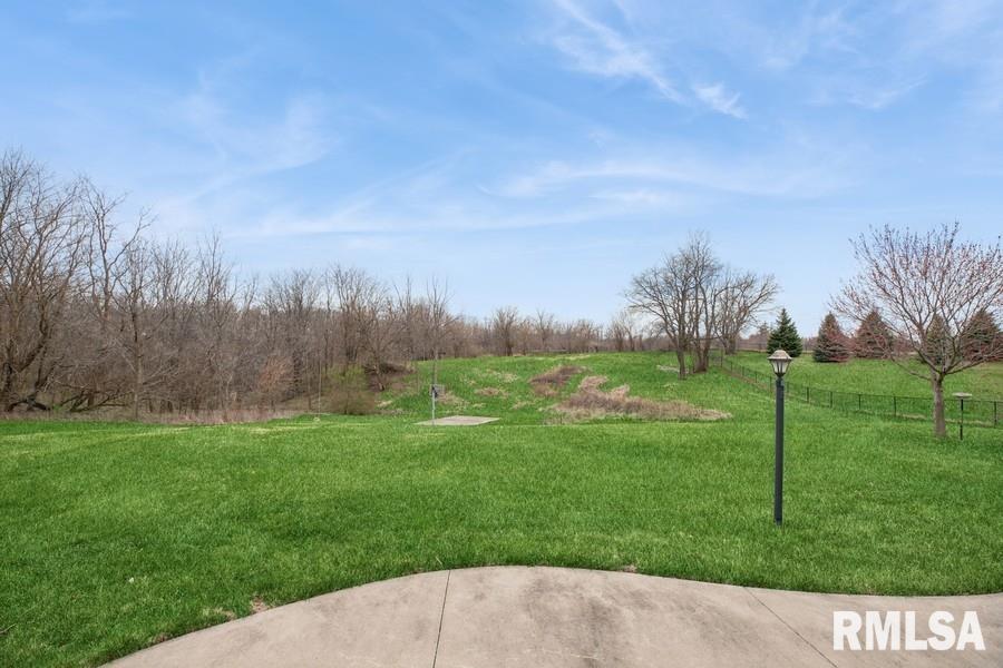 5823 Shawnee Drive Property Photo 7